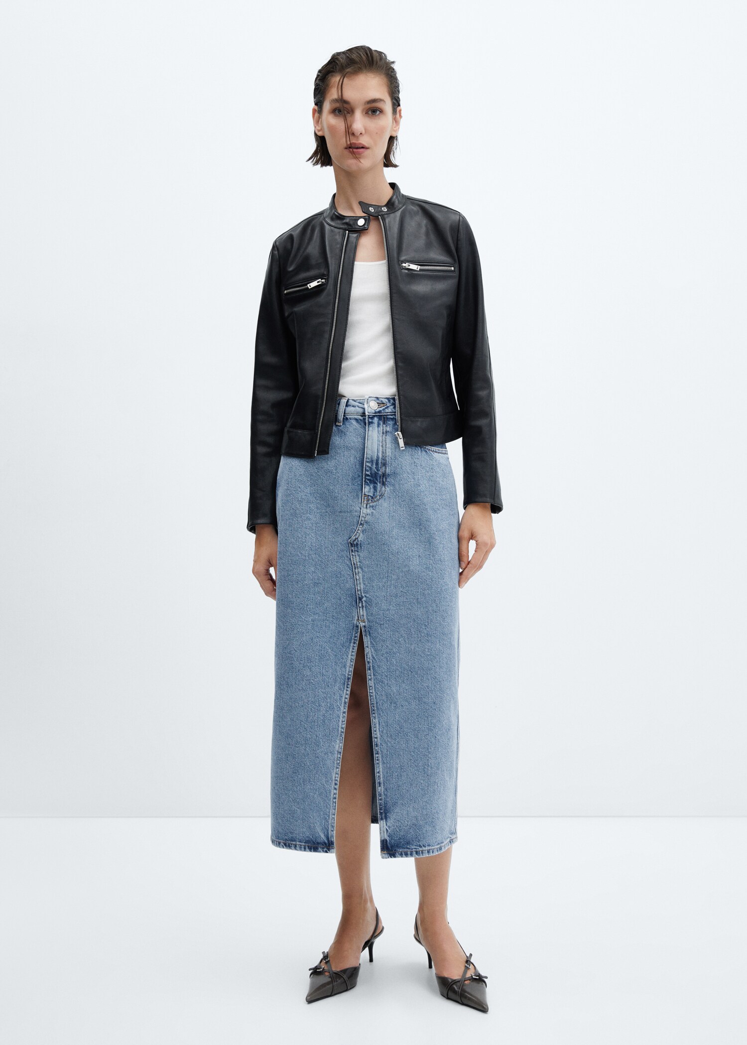 Falda midi vaquera - Plano general