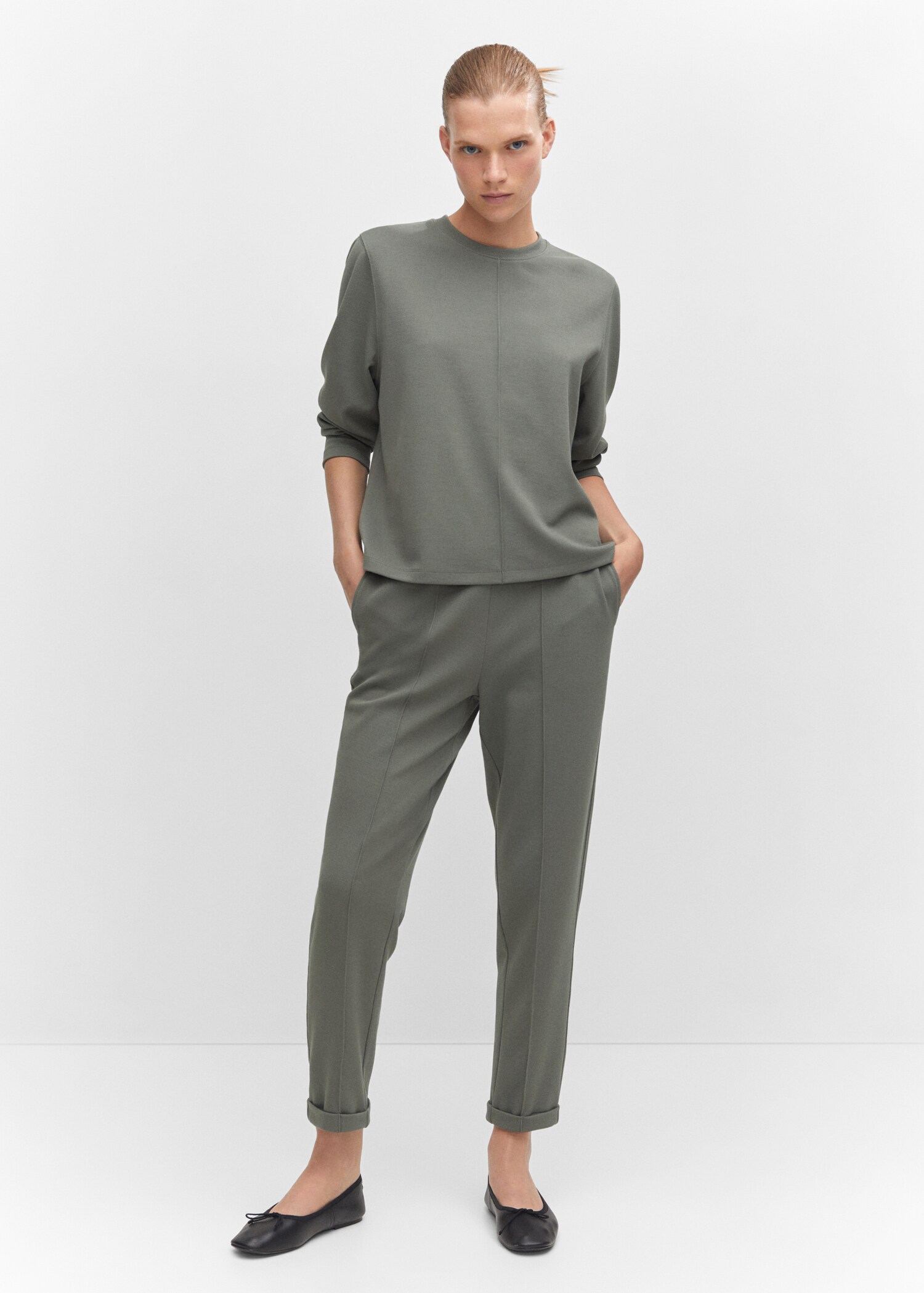 Jogger trousers with seam detail - General plane