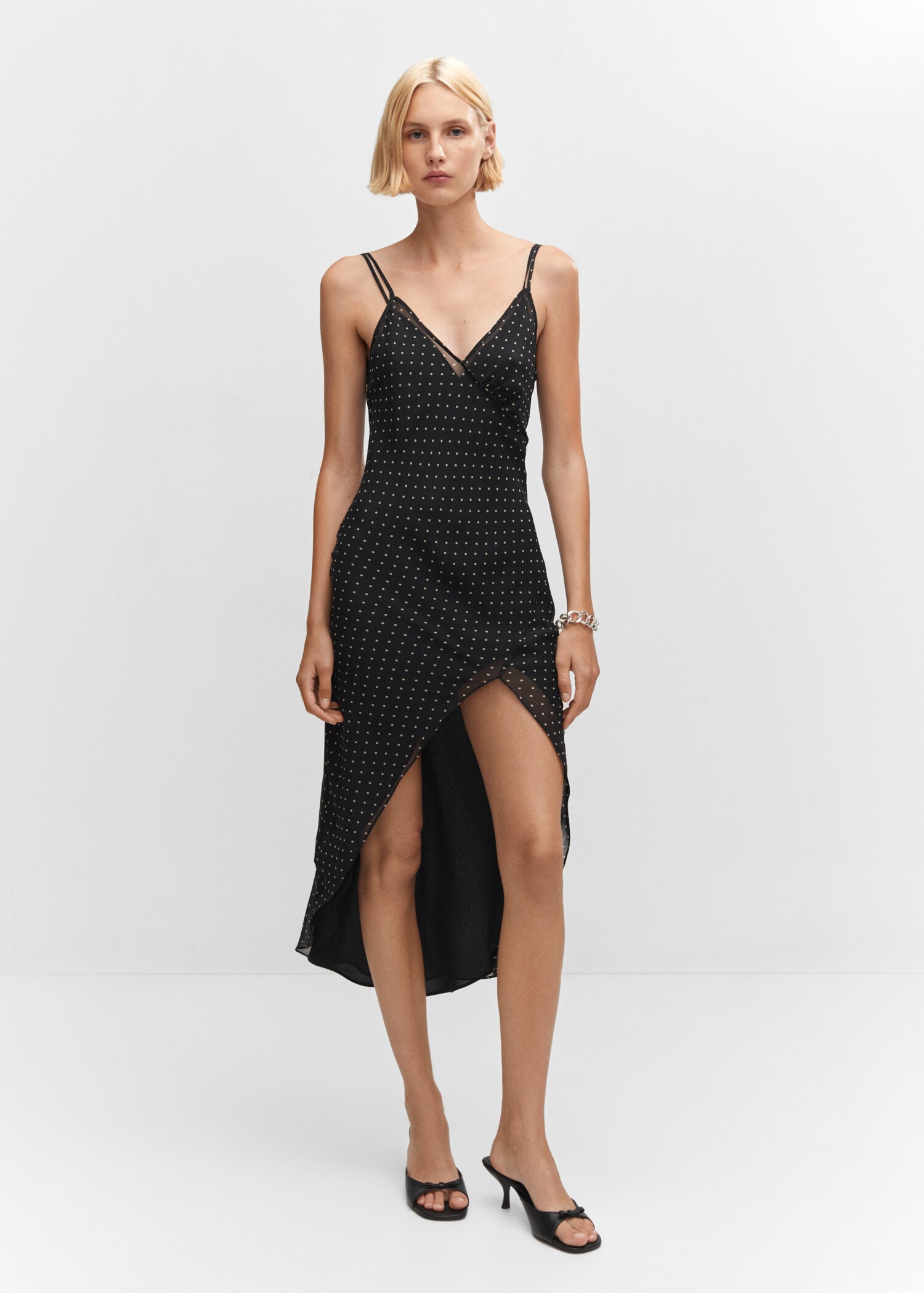 Vestit estampat vora asimètrica - Pla general