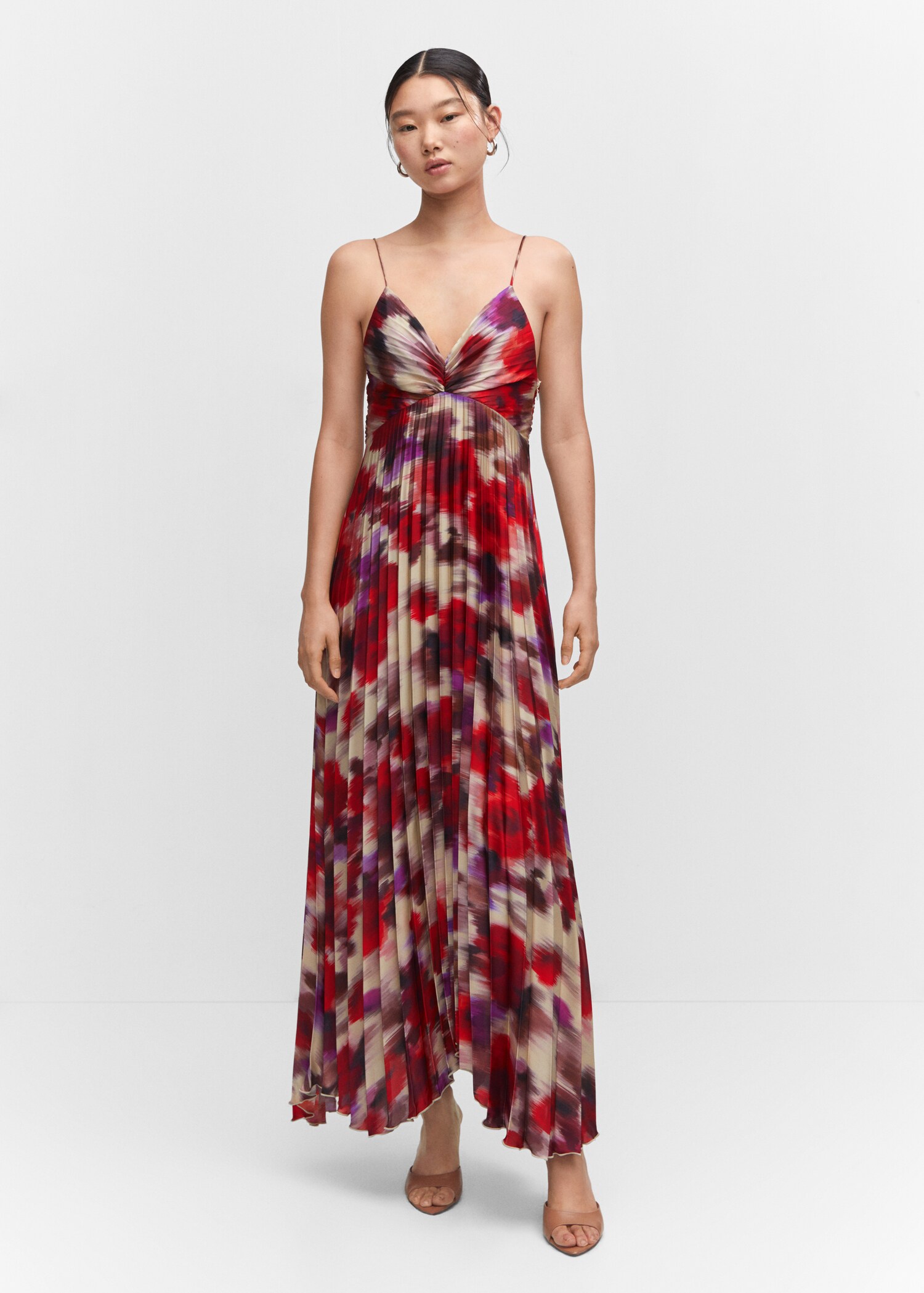 Pleated satin dress - General plane