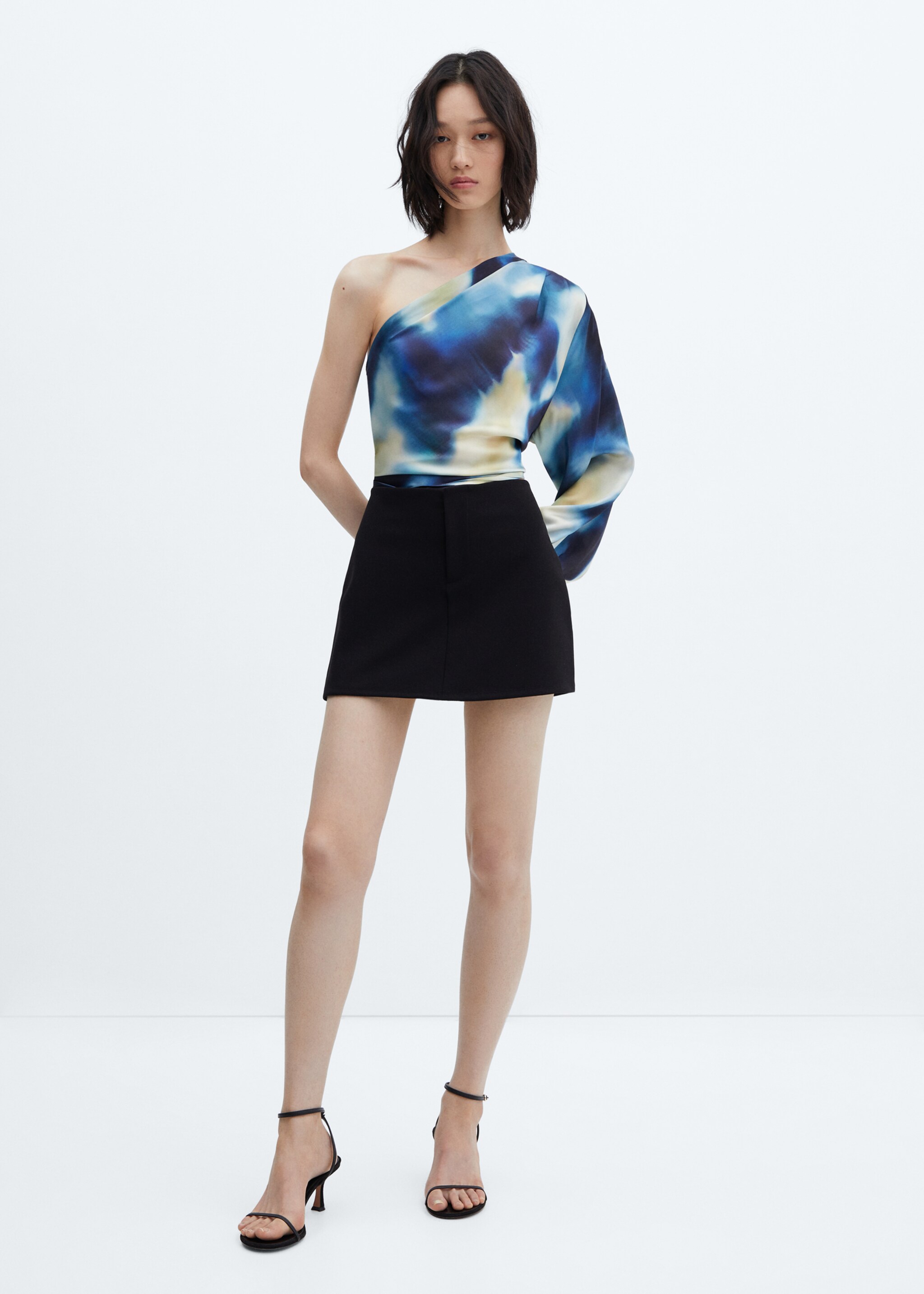 Asymmetric satin blouse - General plane