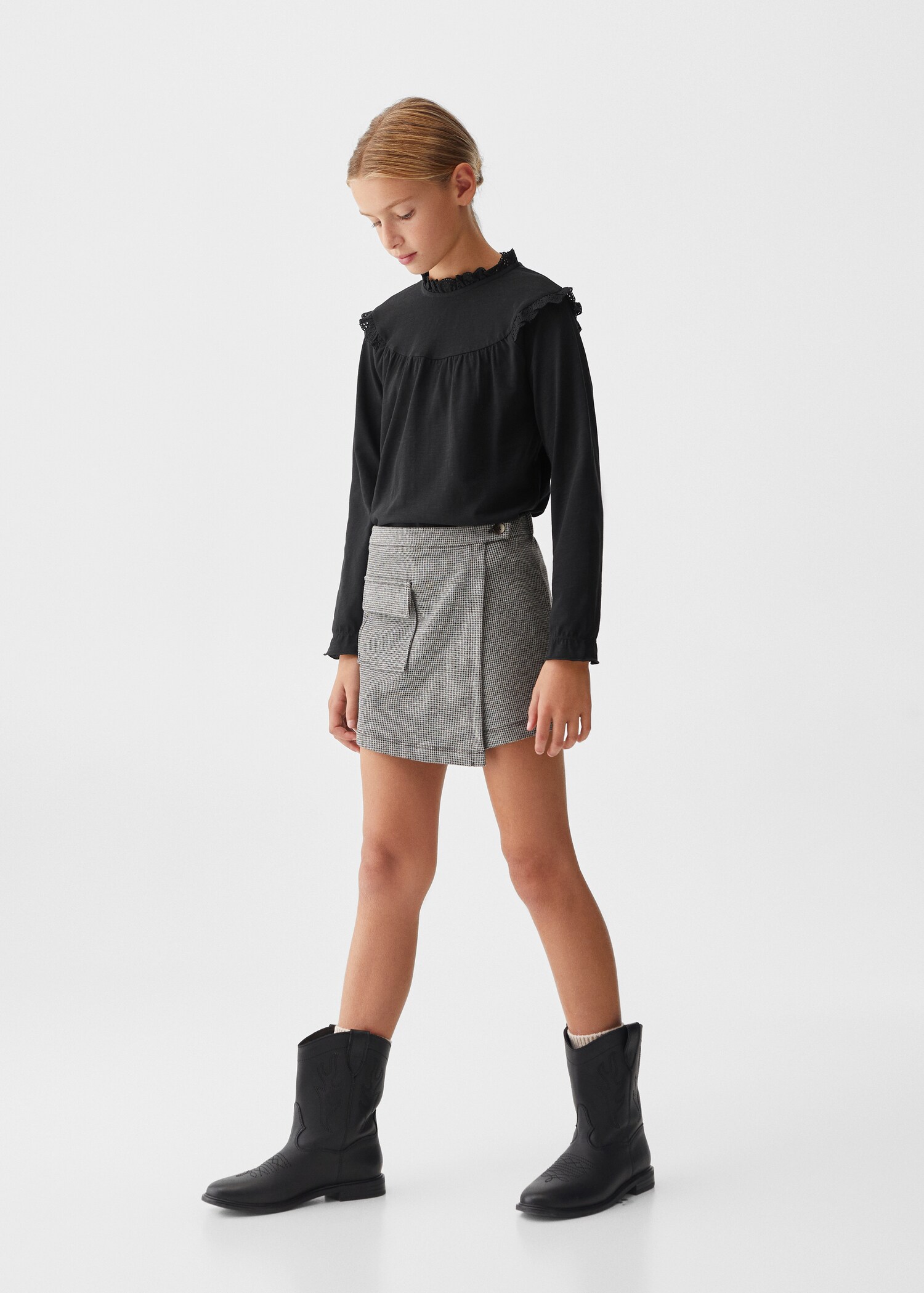 Long -sleeved t-shirt with ruffles - General plane