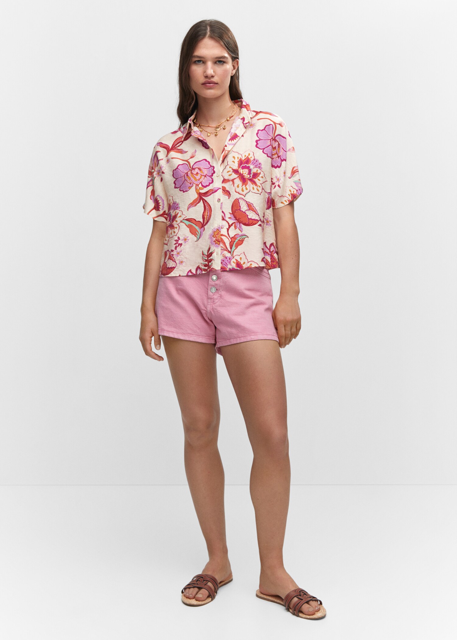 Buttoned printed shirt - General plane