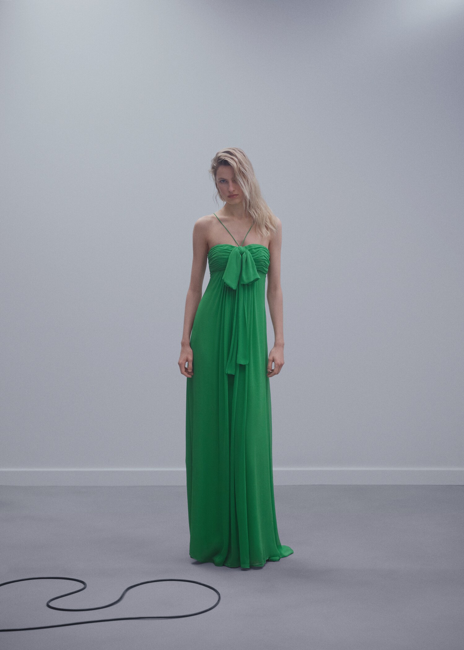 Draped panel dress with bow - General plane