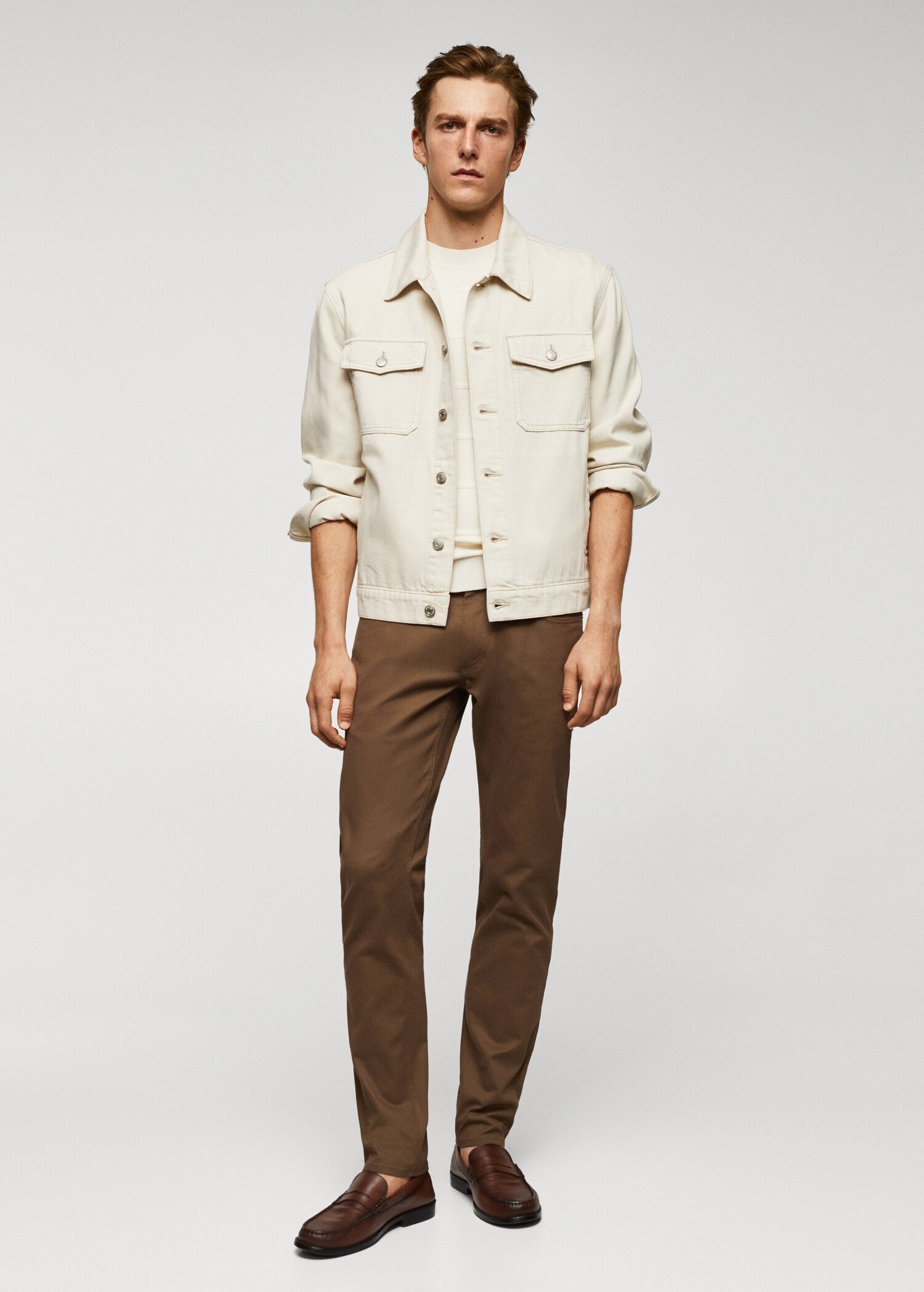 Pantalons slim fit cotó sarja - Pla general