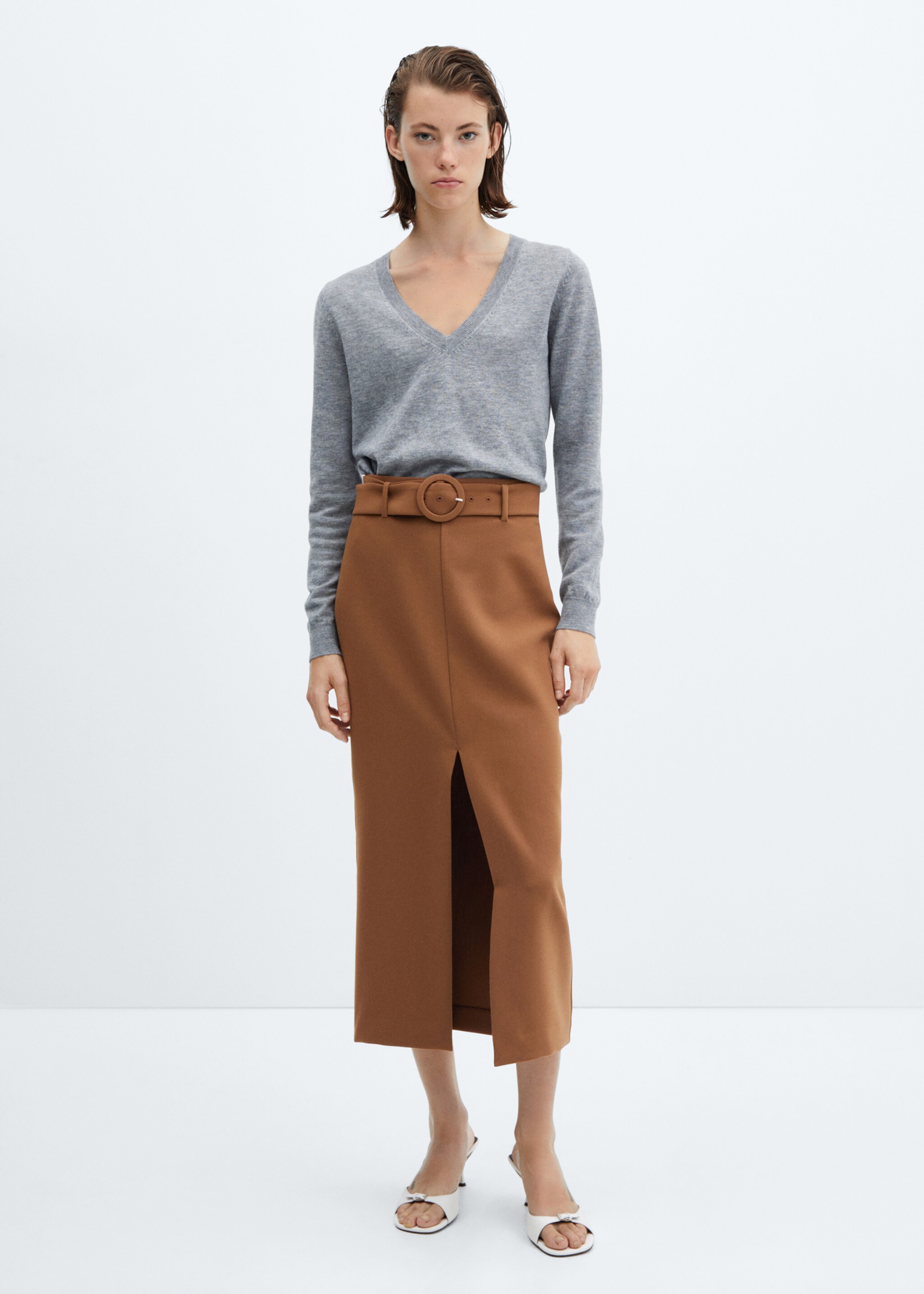 Skirt with slit and belt - General plane, Medium Brown. Ref: 57075138-00.