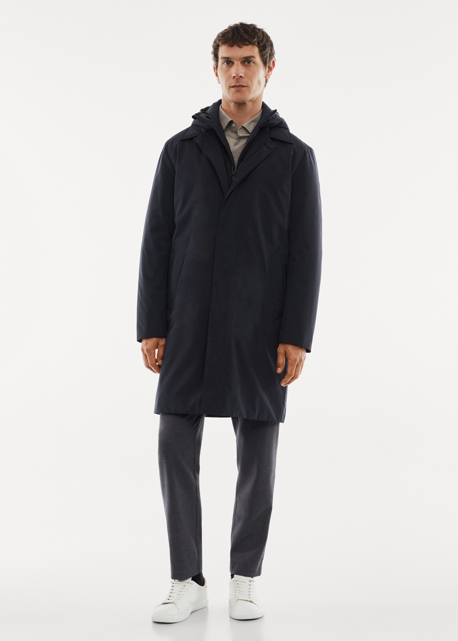 Wasserabweisender Trenchcoat mit Kapuze - Allgemeine Ansicht