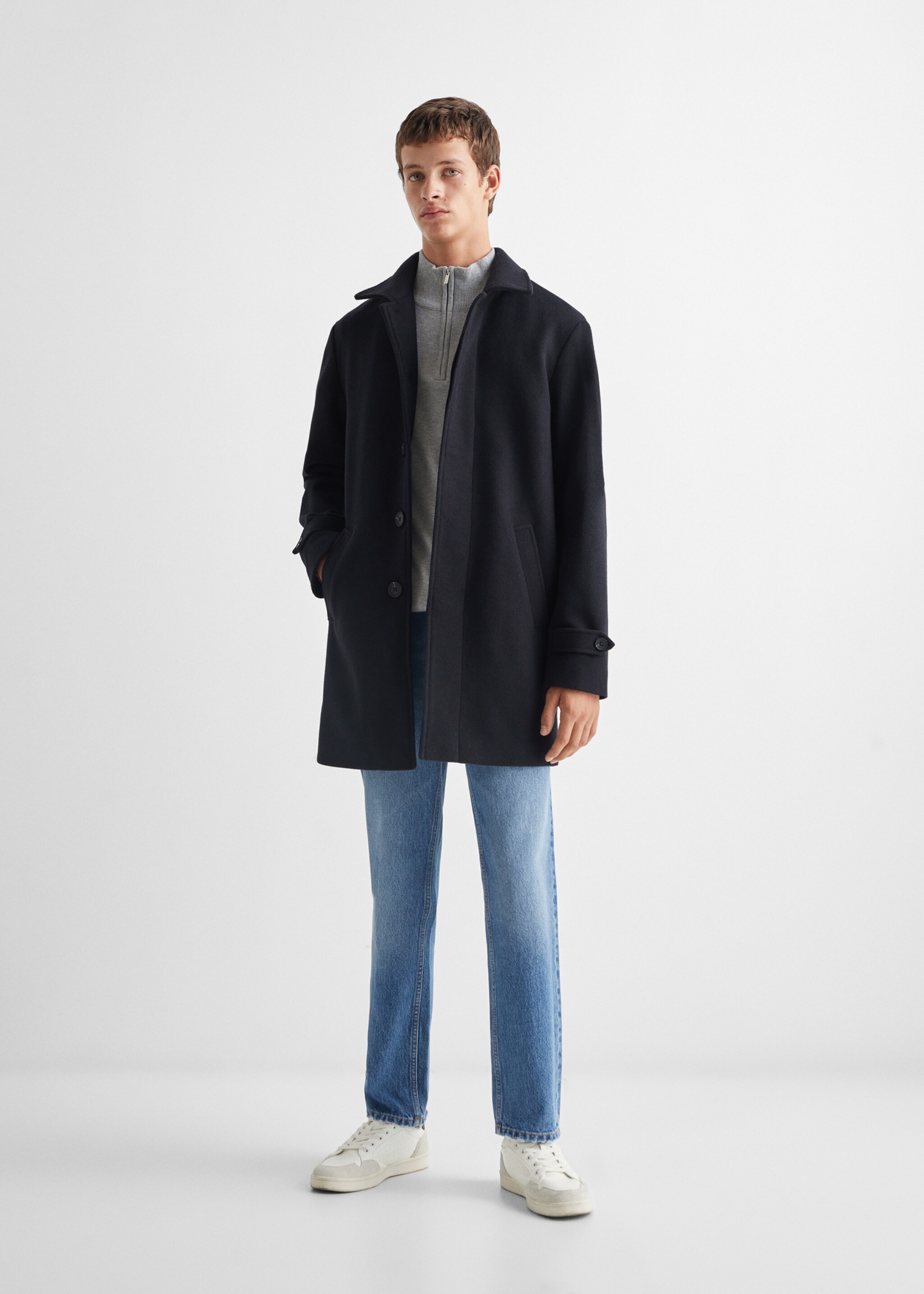 Coat with classic collar - General plane
