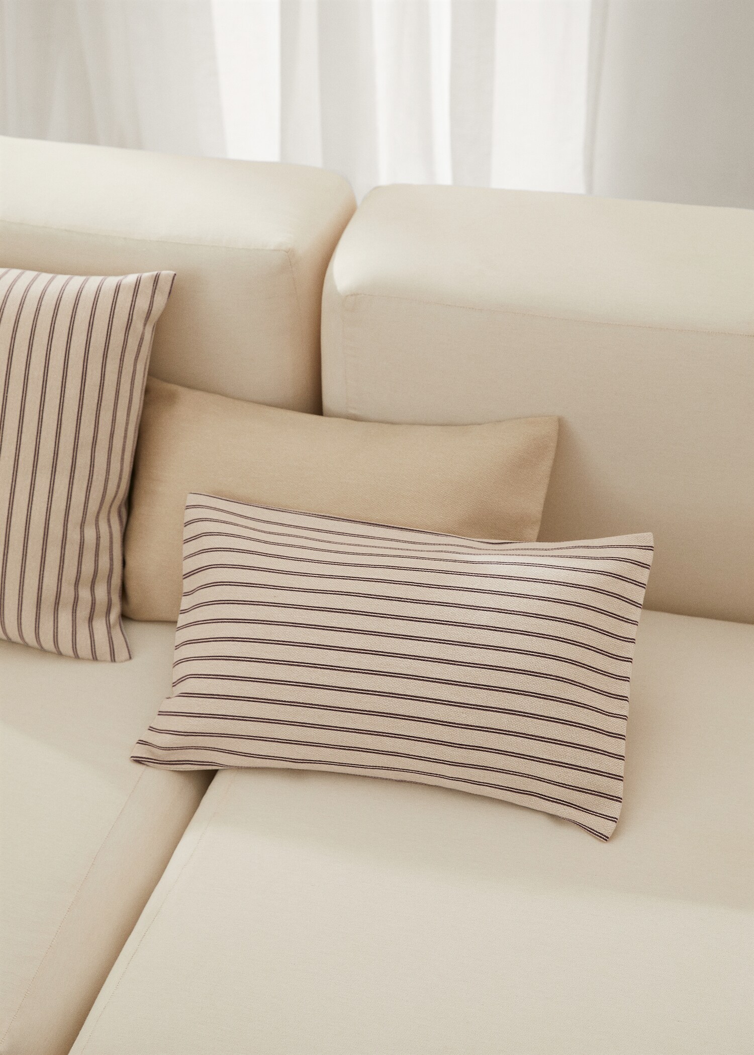 Striped cushion case 30x50cm - General plane