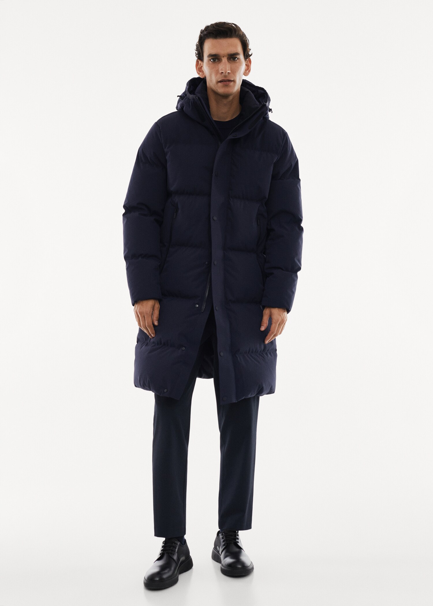 Water-repellent down anorak - General plane