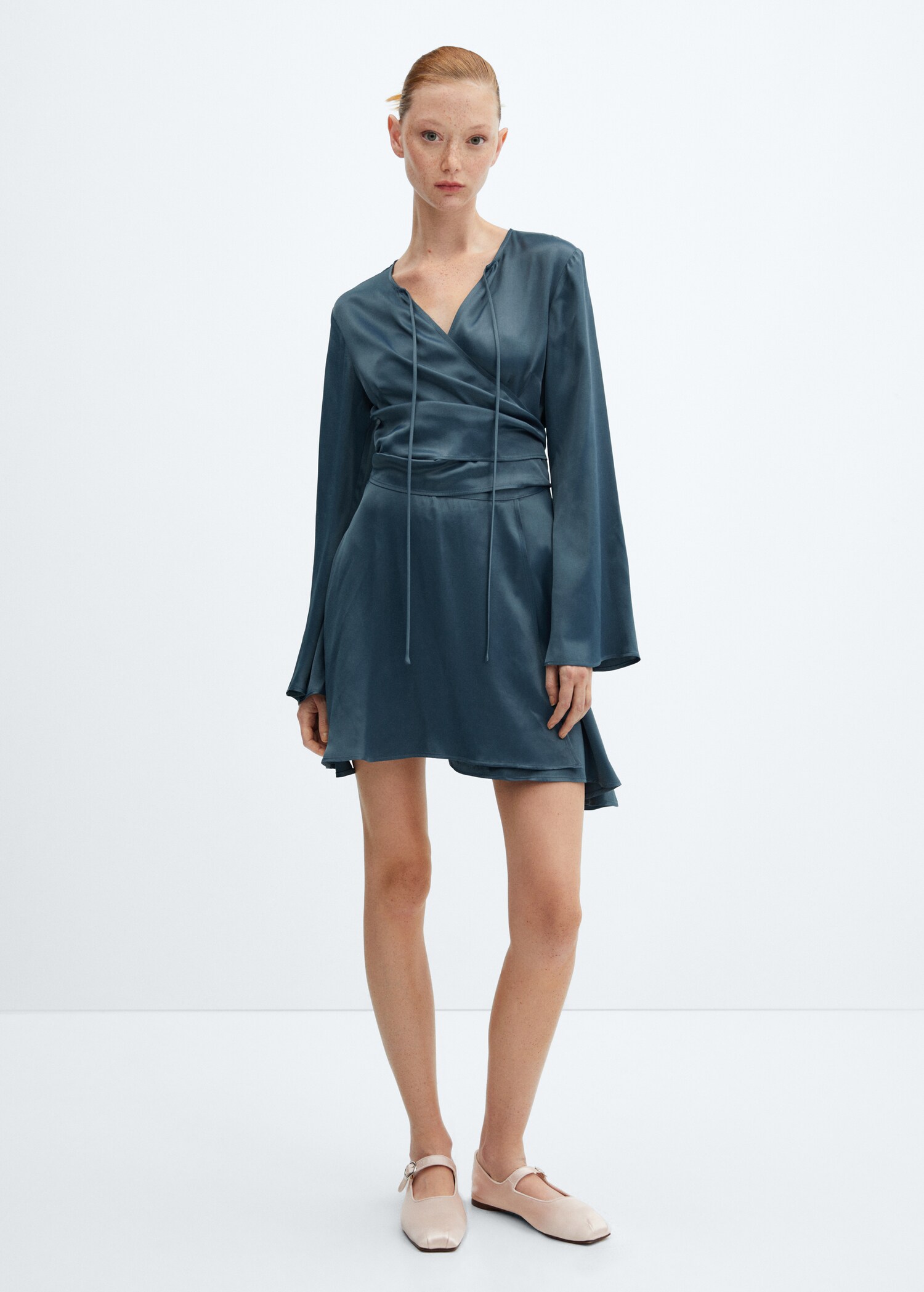 Wrapped satin dress - General plane