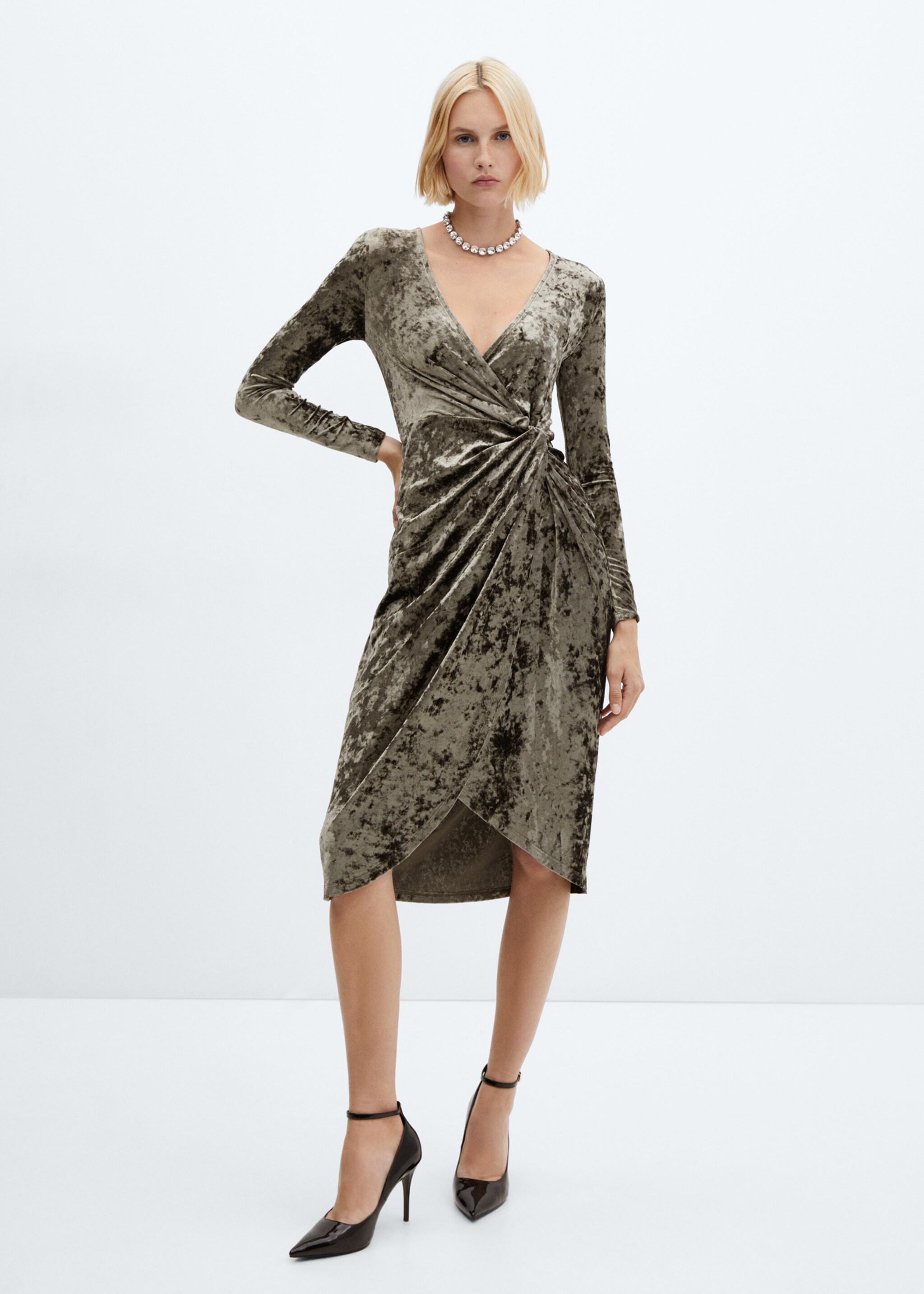 Kleid mit Knotendetail aus Samt - Allgemeine Ansicht