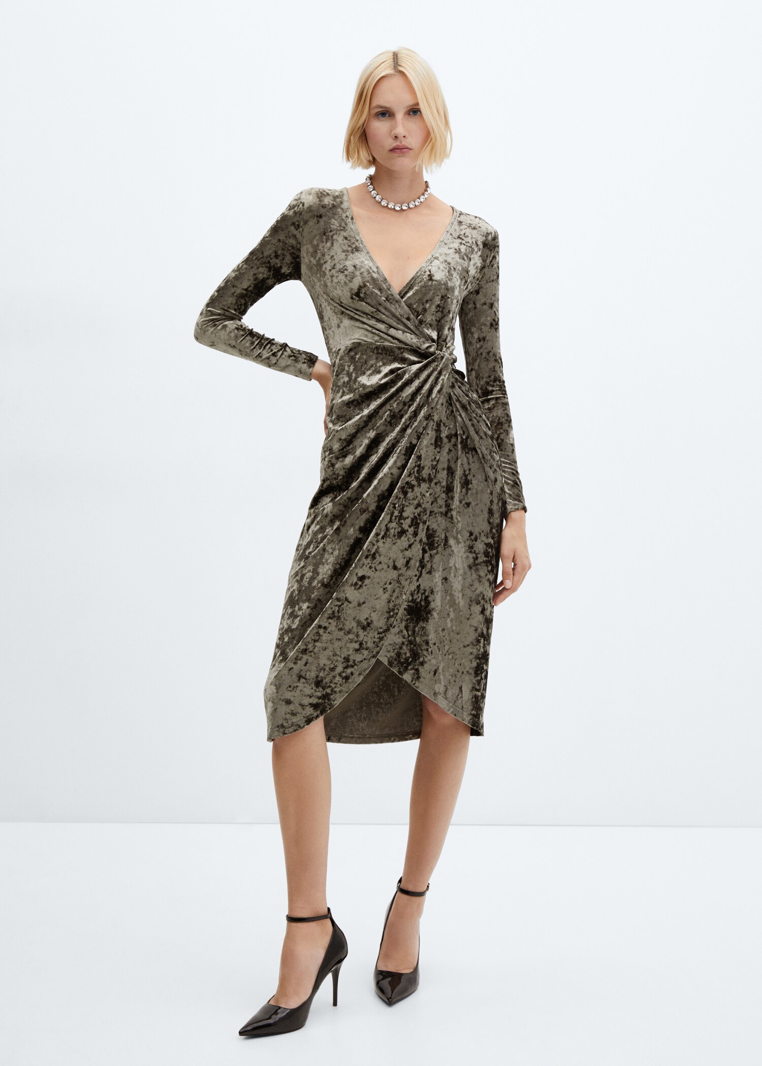 Vestit nus vellut - Pla general