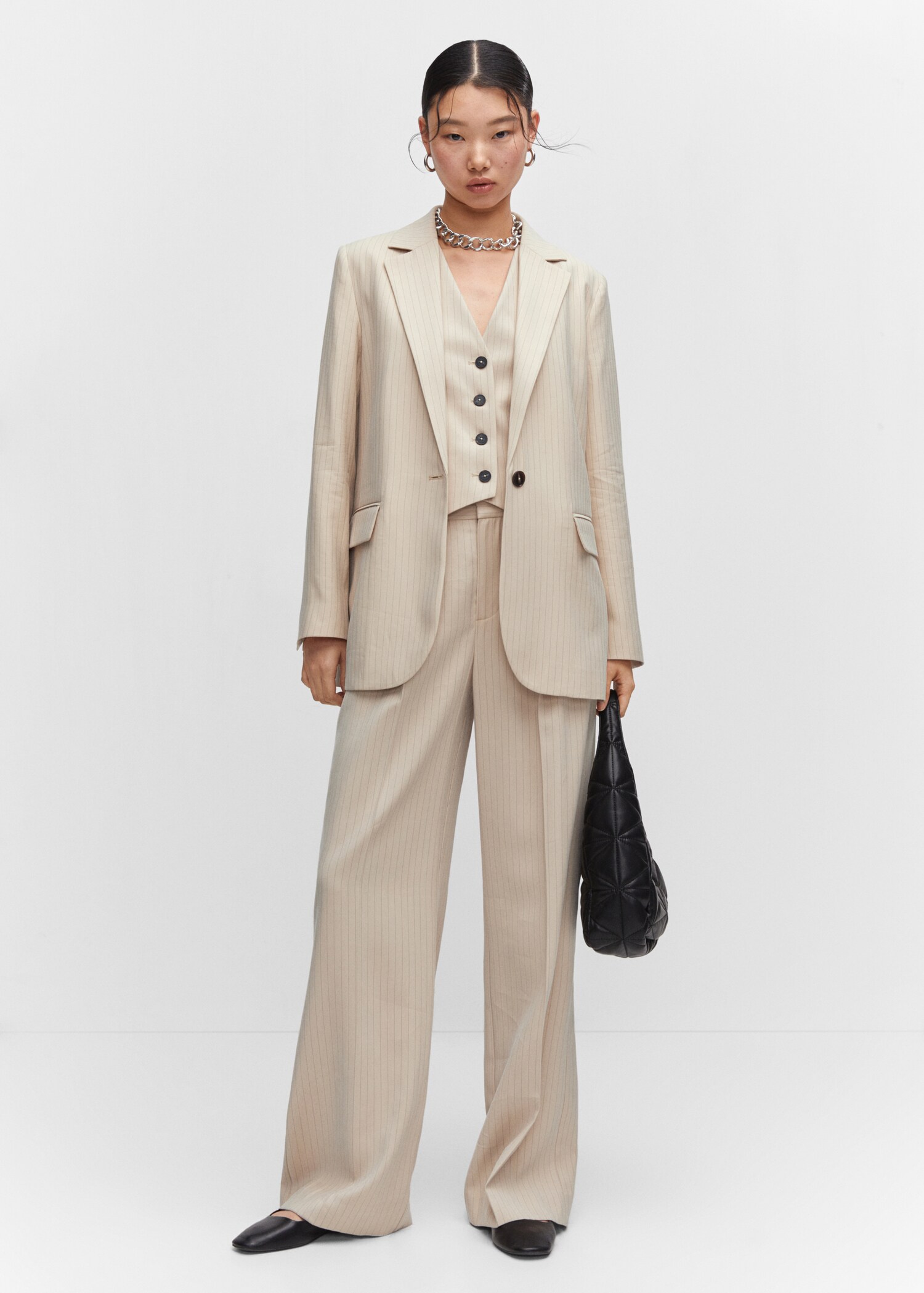 Blazer fato risca diplomática - Plano geral