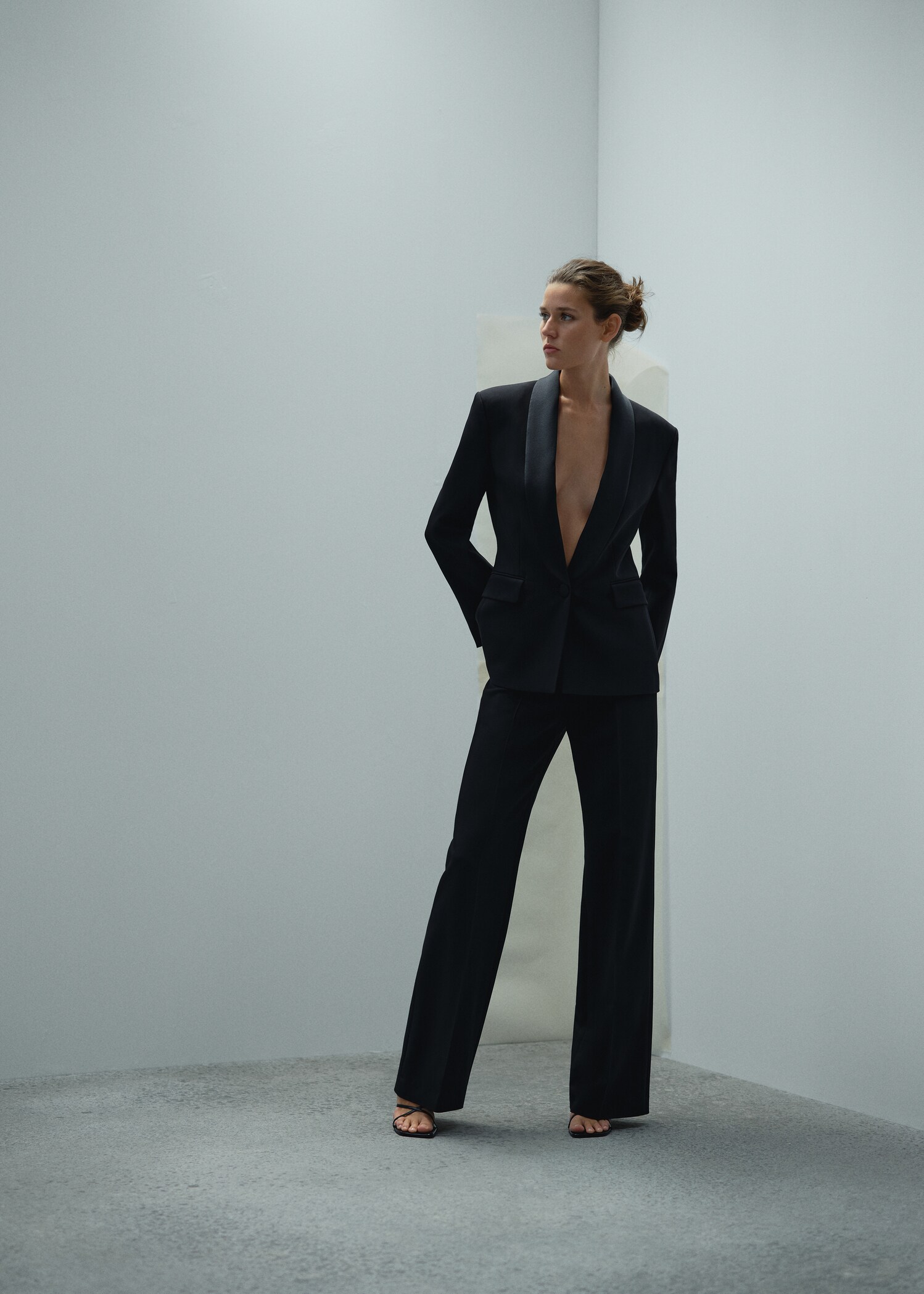 Palazzo suit pants with satin details - General plane