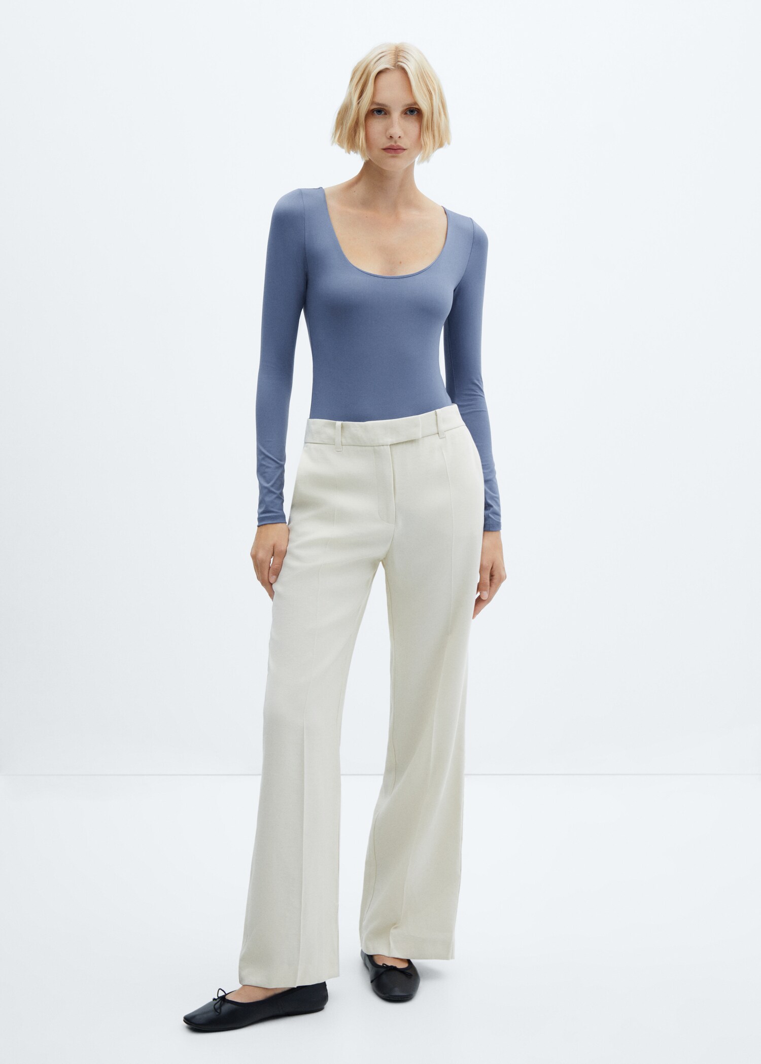 Low-neck bodysuit - General plane
