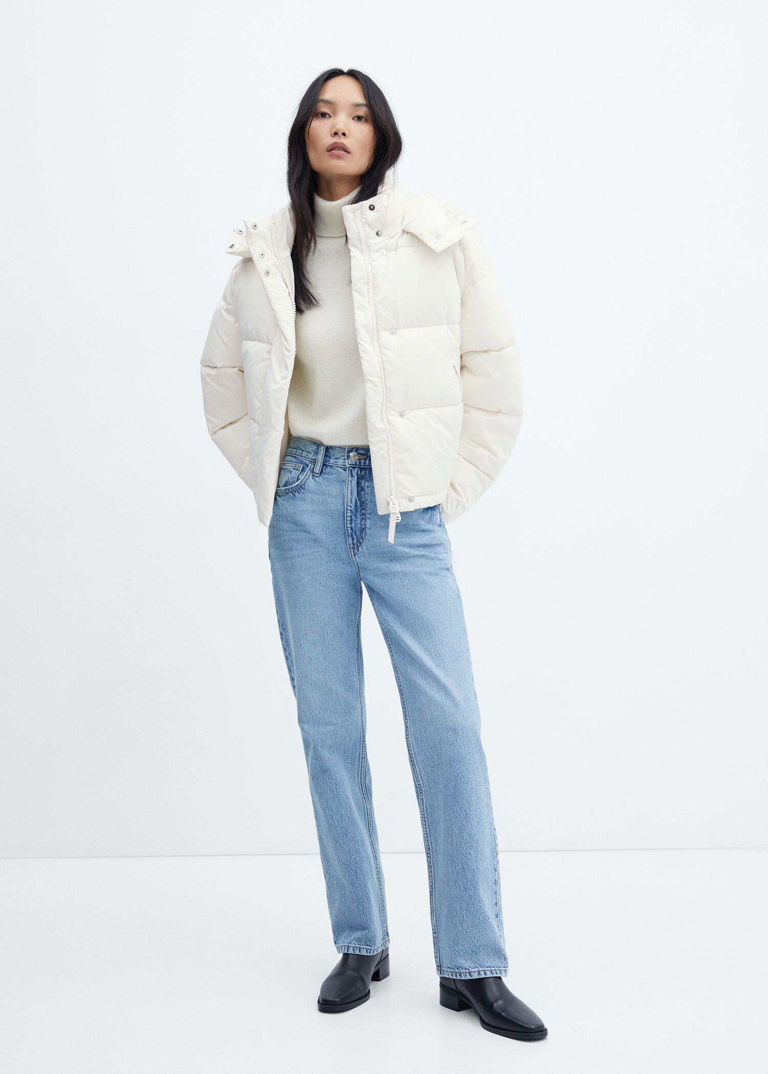 Short quilted anorak - General plane