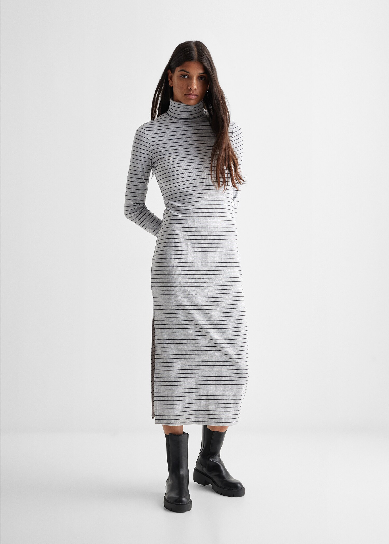 Vestido largo rayas - Plano general