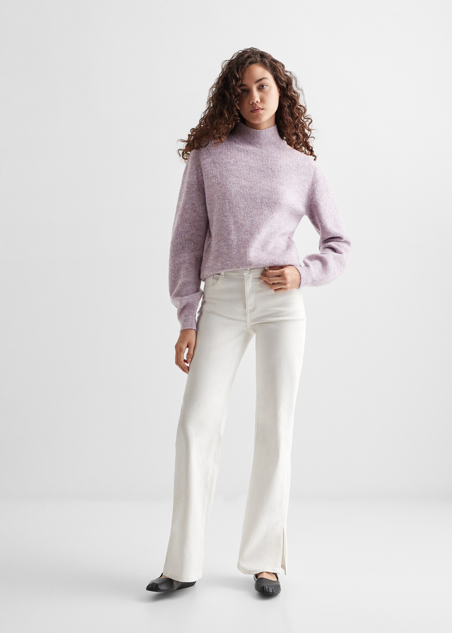 Cut-out knitted sweater - General plane