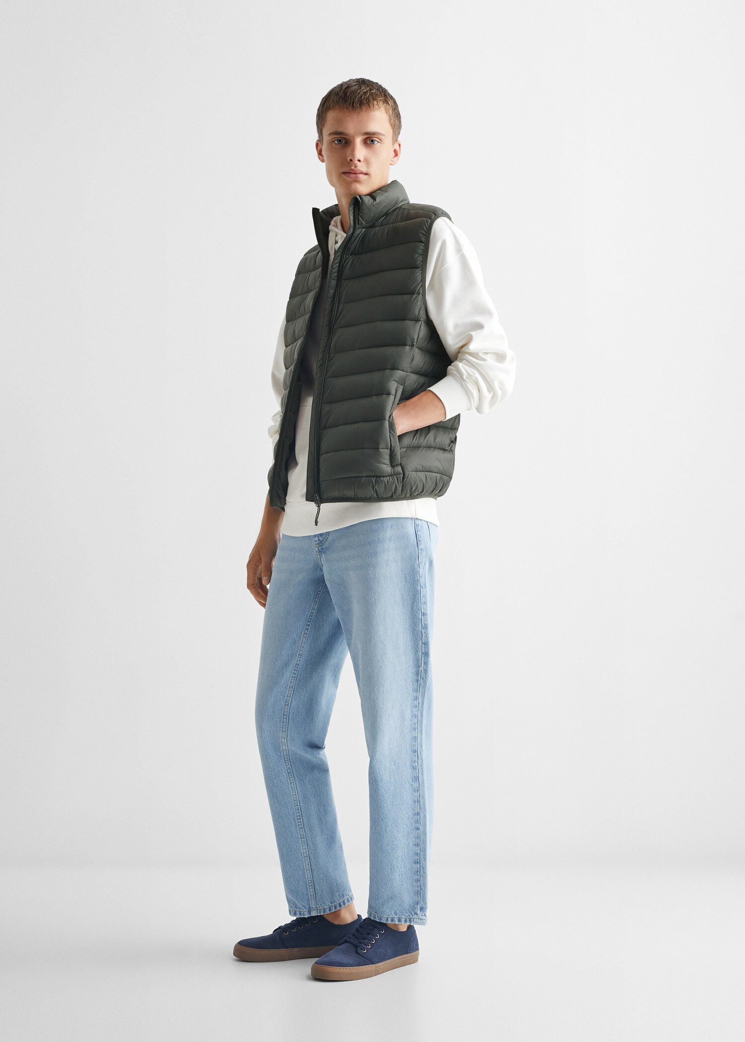 Quilted gilet - General plane