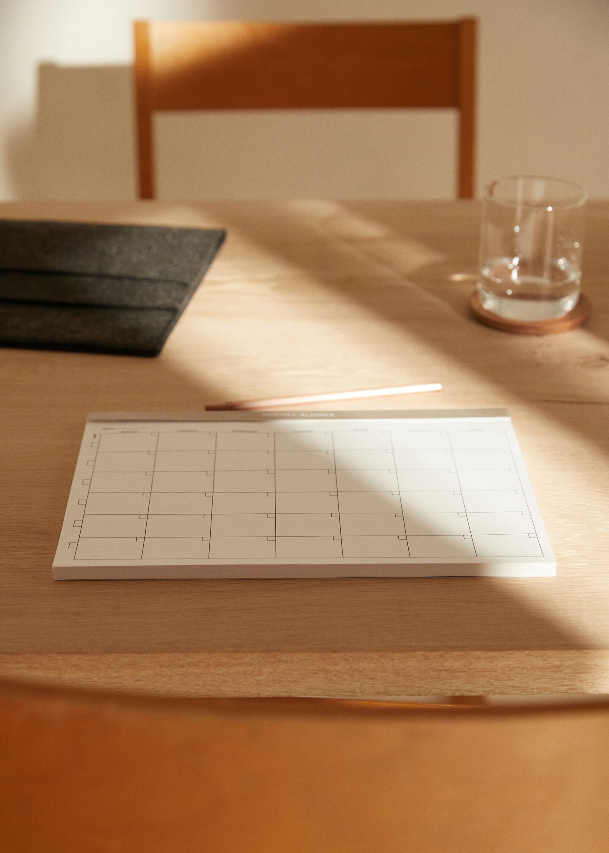 Monthly planner - General plane
