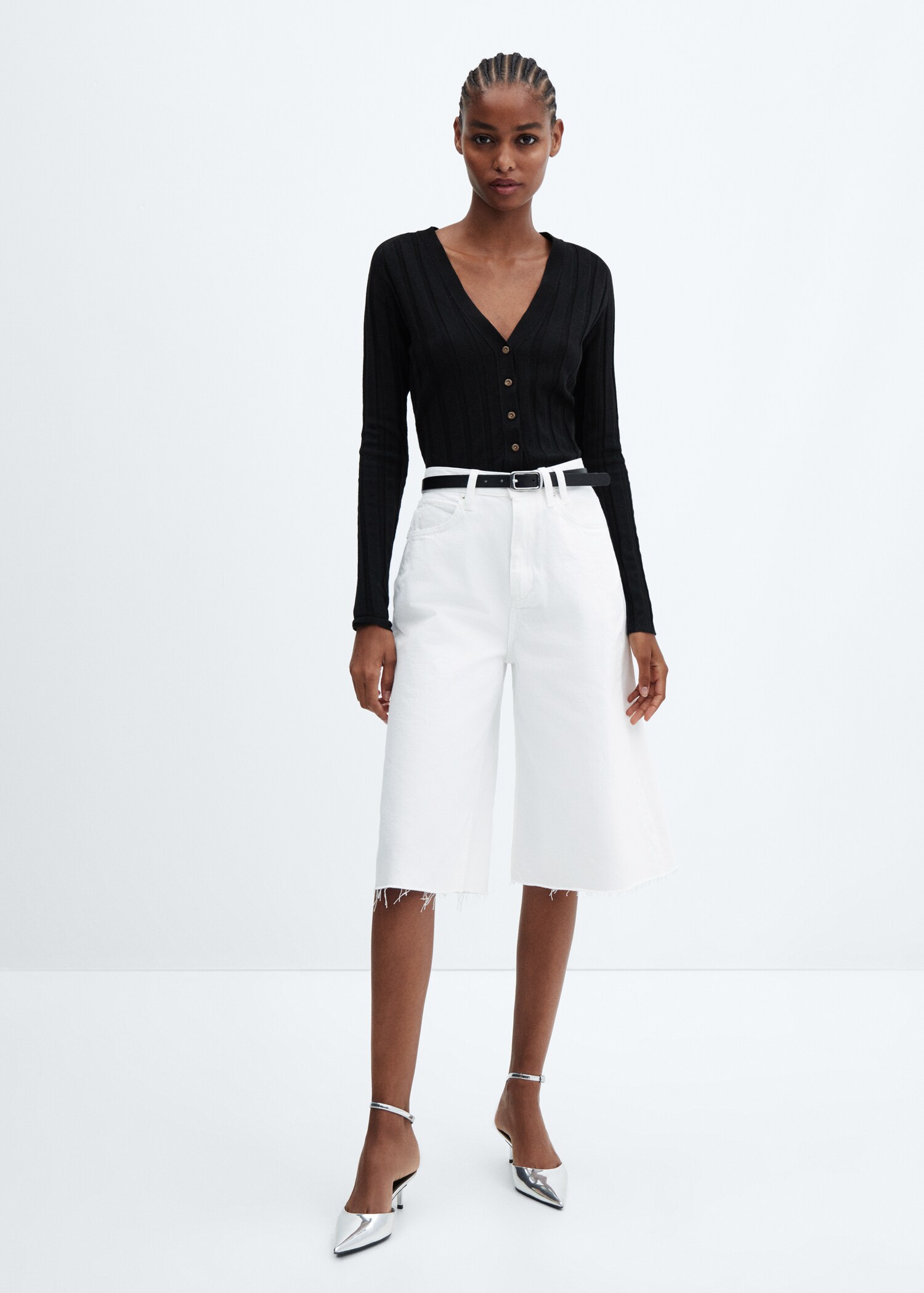 Buttoned ribbed cardigan - General plane