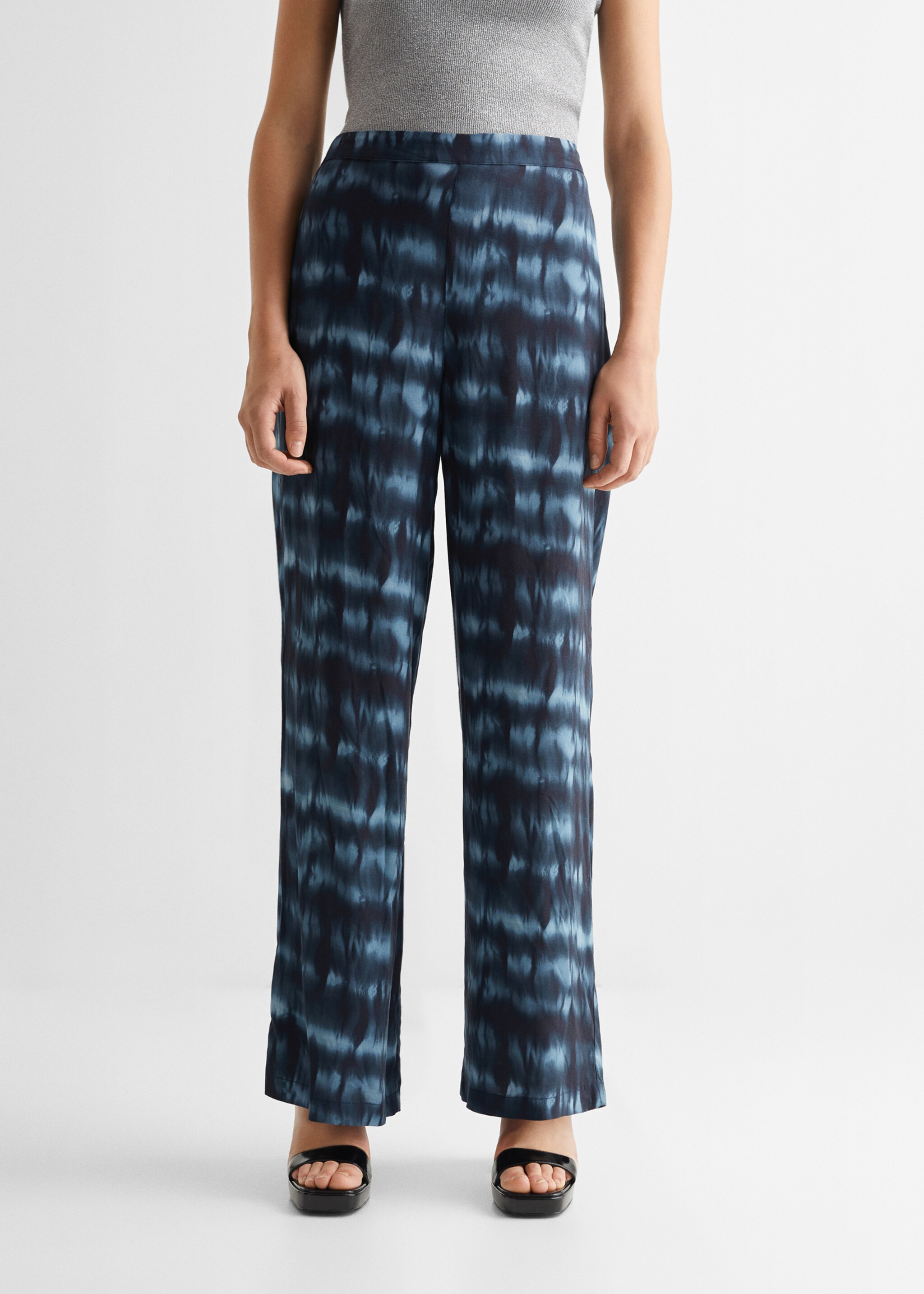 Flowy printed trousers - Details of the article 6, Blue. Ref: 67000266-00.