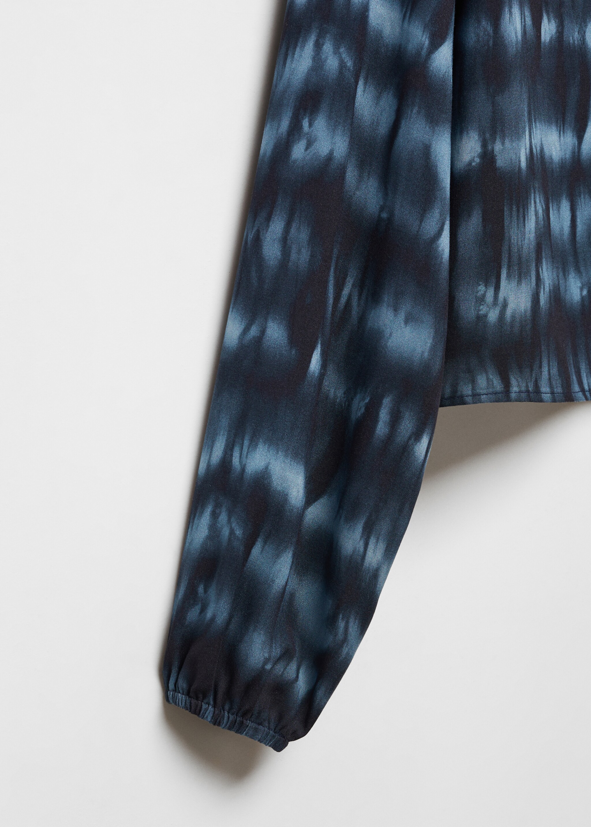 Asymmetrical printed blouse - Details of the article 8, Blue. Ref: 67000272-00.