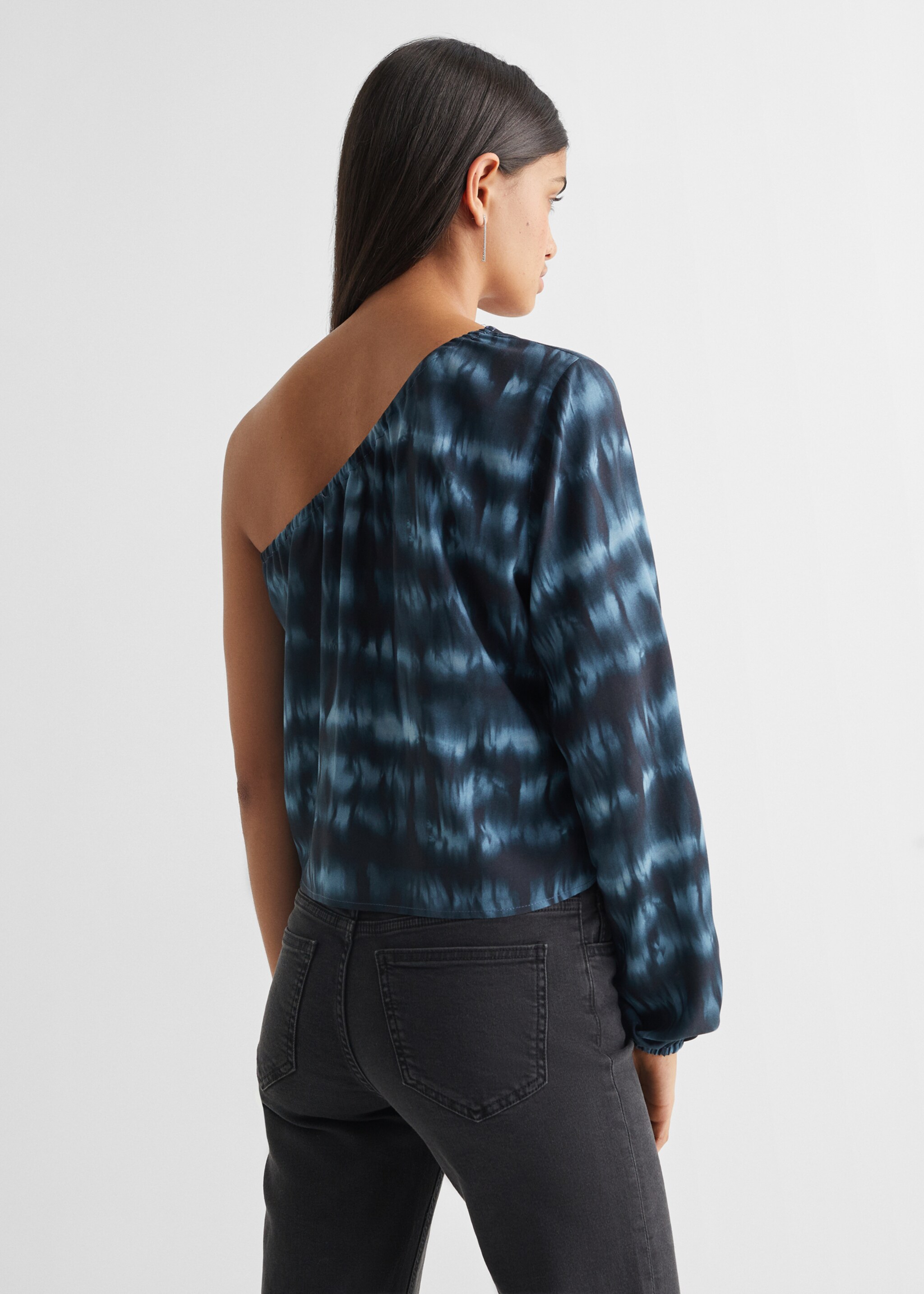 Asymmetrical printed blouse - Reverse of the article, Blue. Ref: 67000272-00.