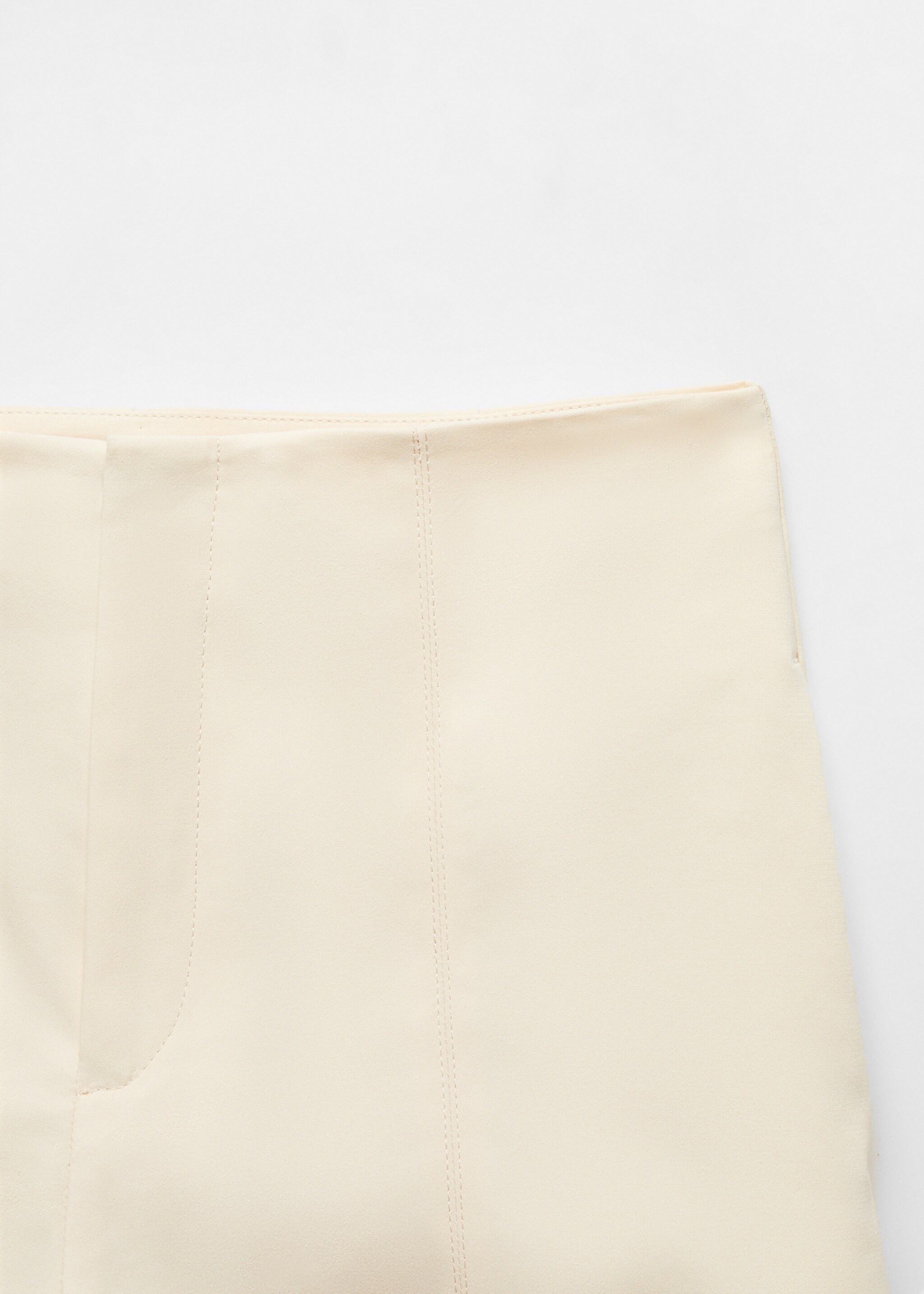 High-waist straight shorts - Details of the article 8, Ecru. Ref: 67000273-00.