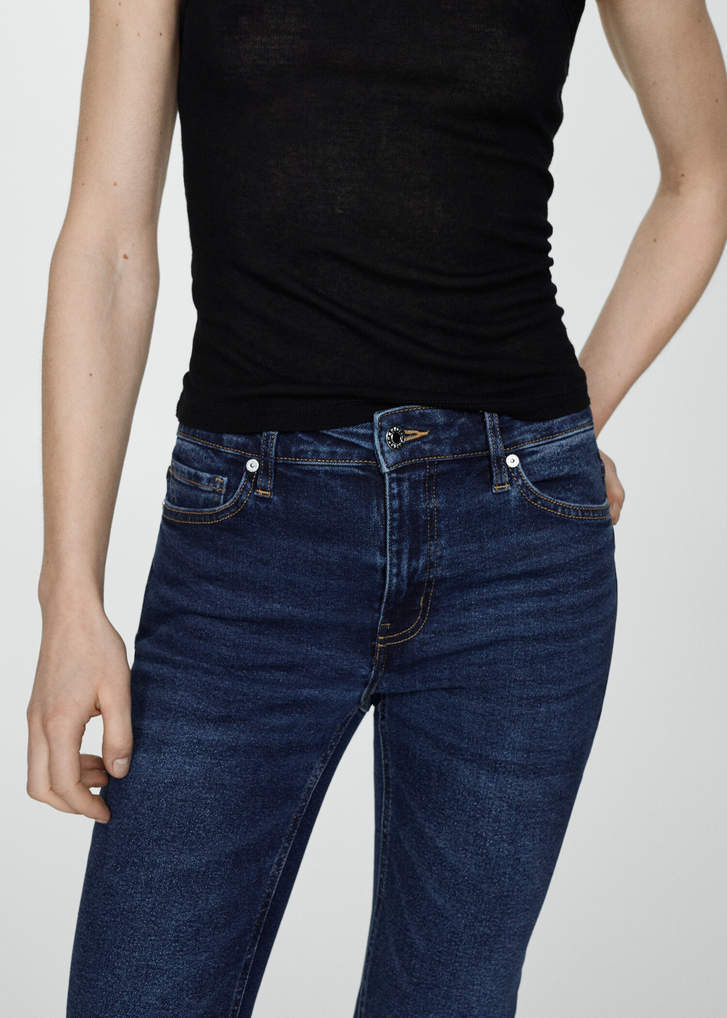 Sienna flared cropped jeans - Details of the article 6