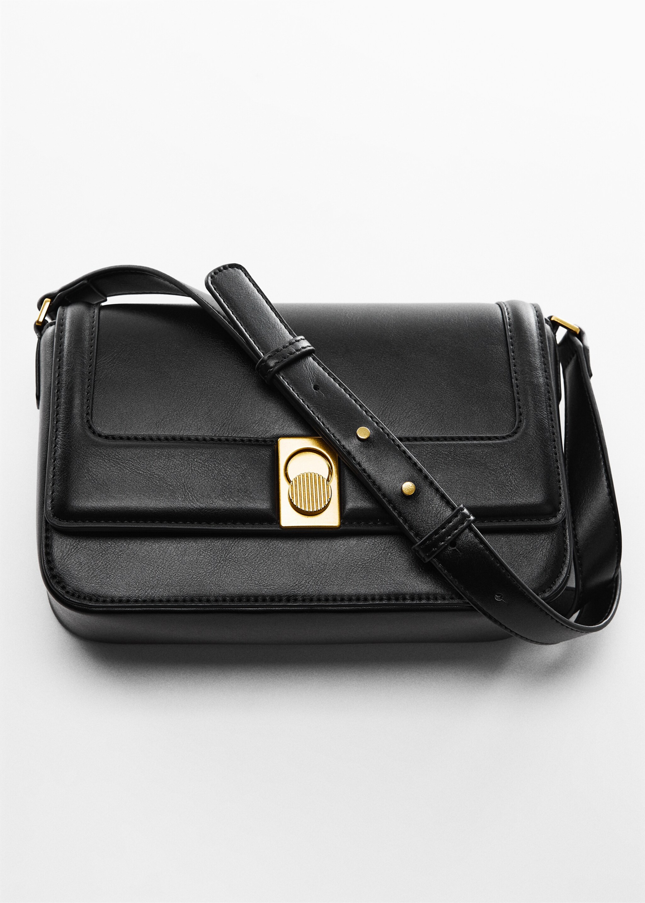 Crossbody bag with flap - Details of the article 5, Black. Ref: 67000446-00.