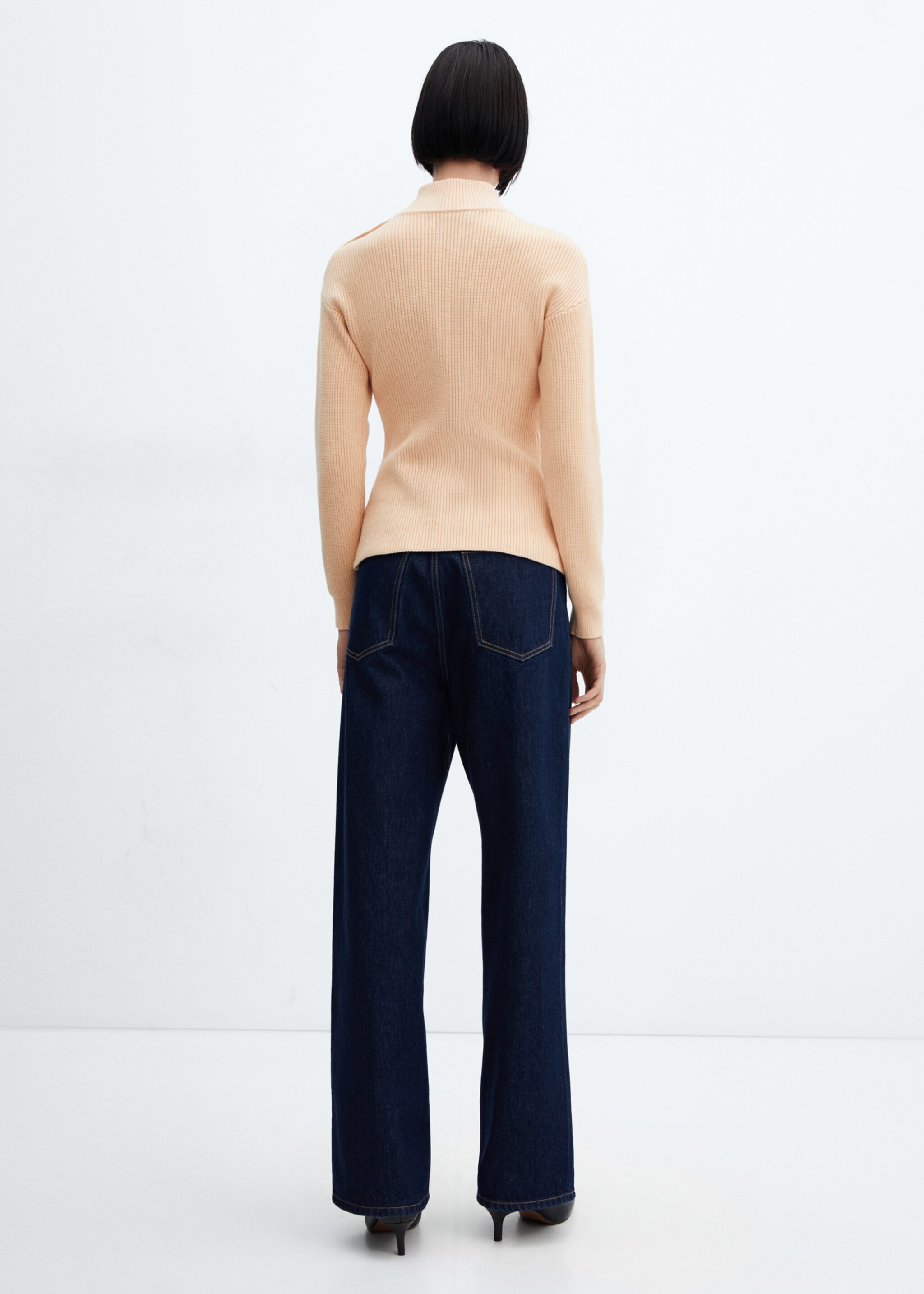 Shouder buttons ribbed sweater - Reverse of the article