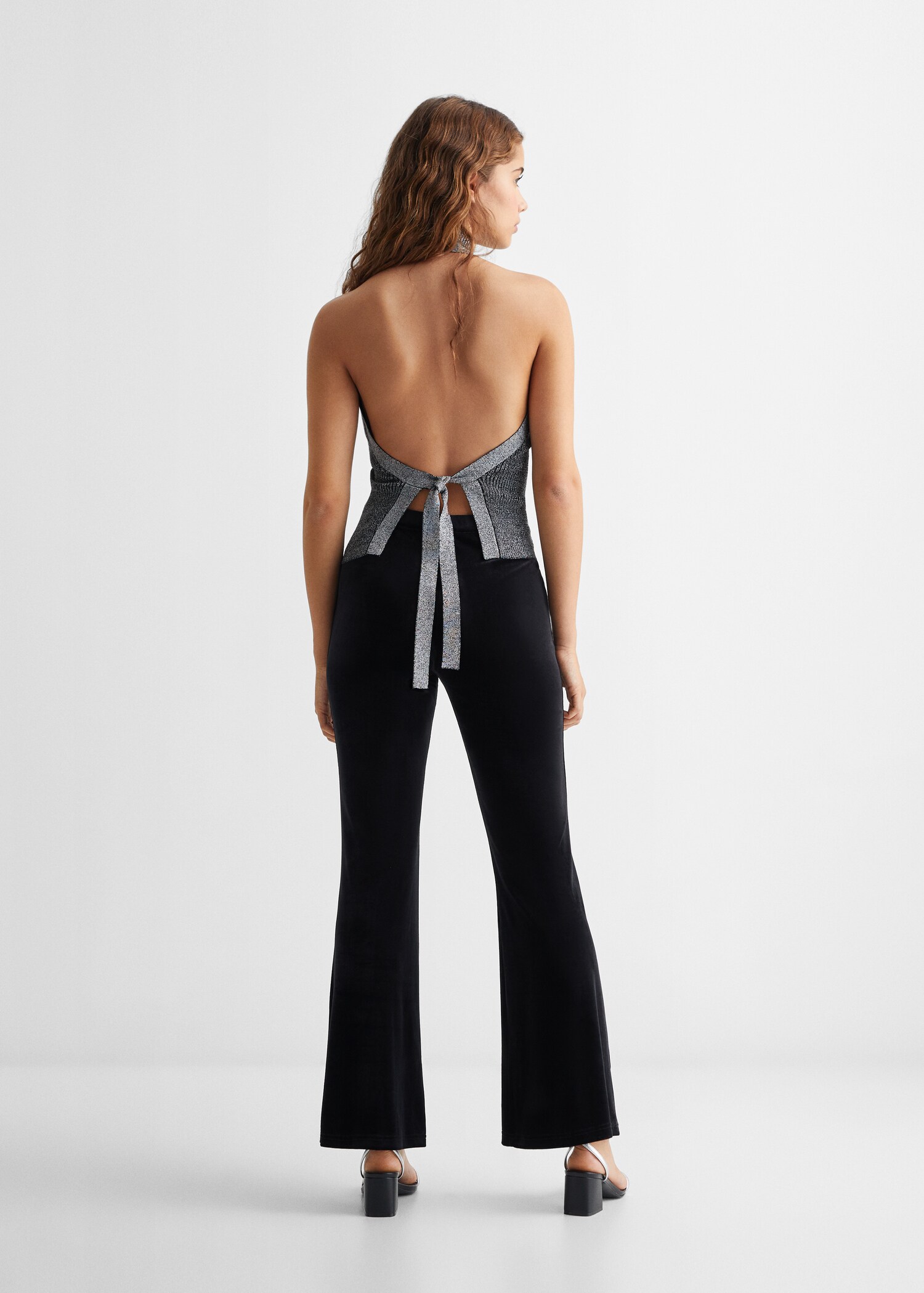 Metallic halter top - Reverse of the article