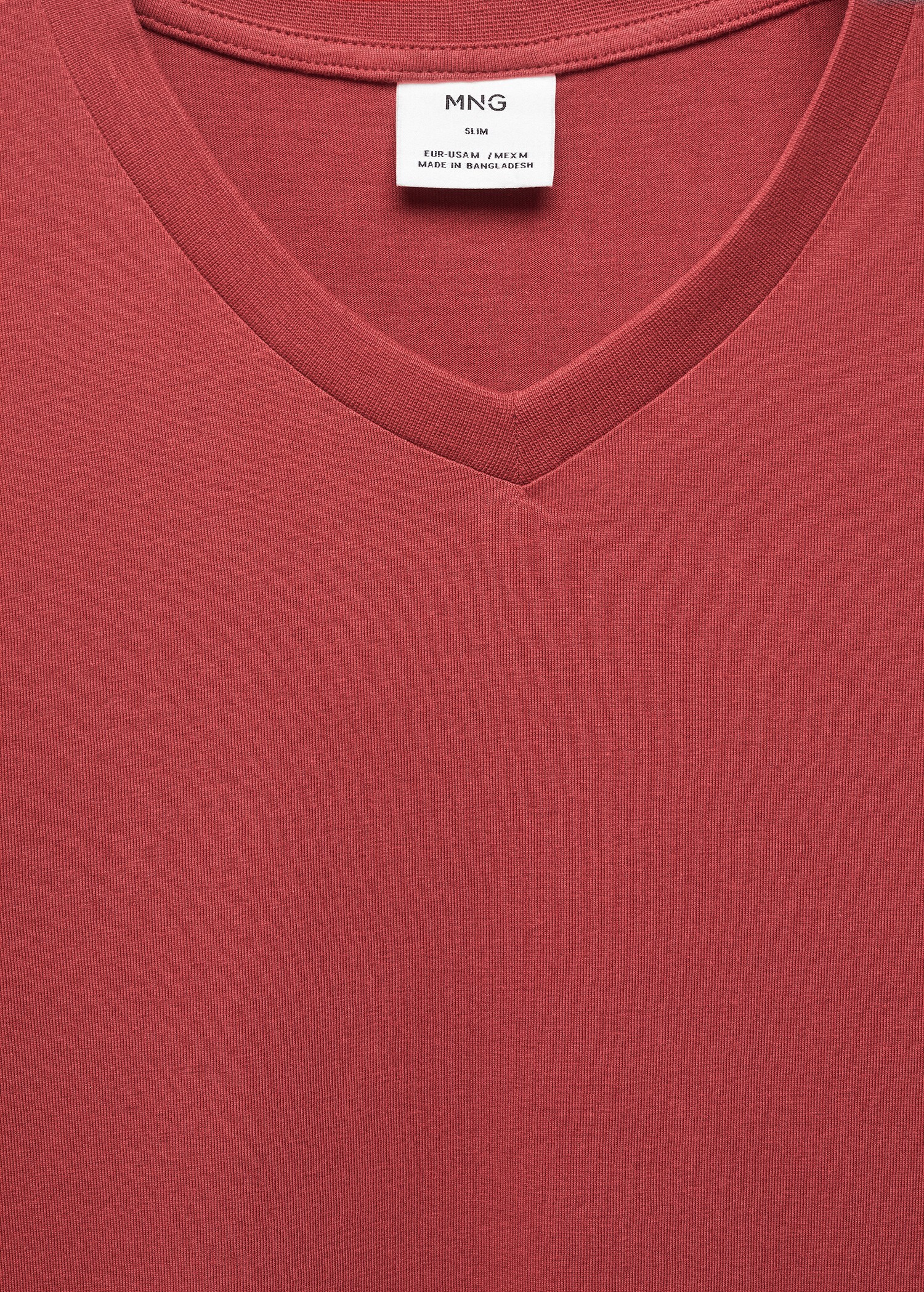 100% cotton V-neck t-shirt - Details of the article 8