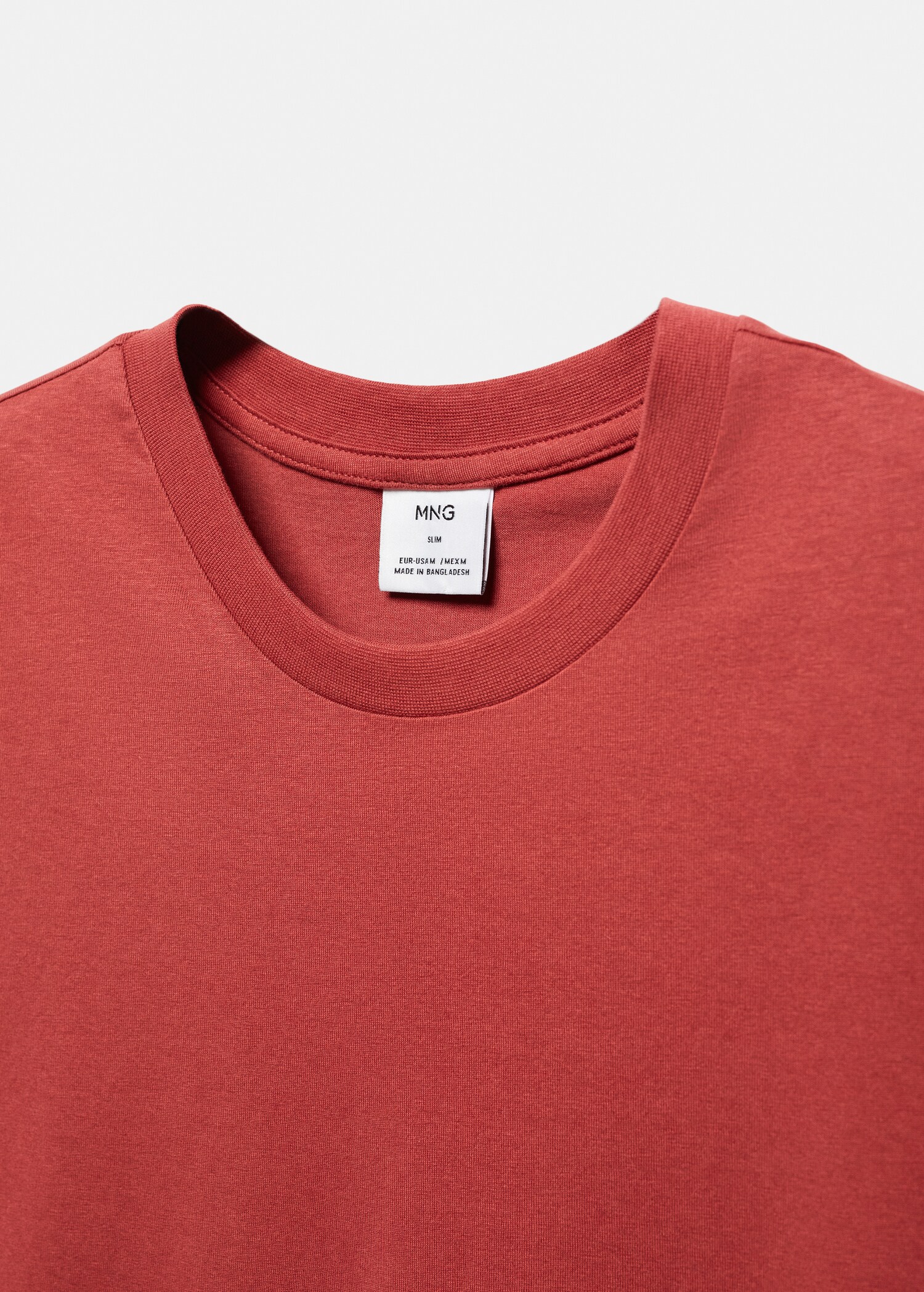 Camiseta slim fit 100% algodón - Detalle del artículo 8