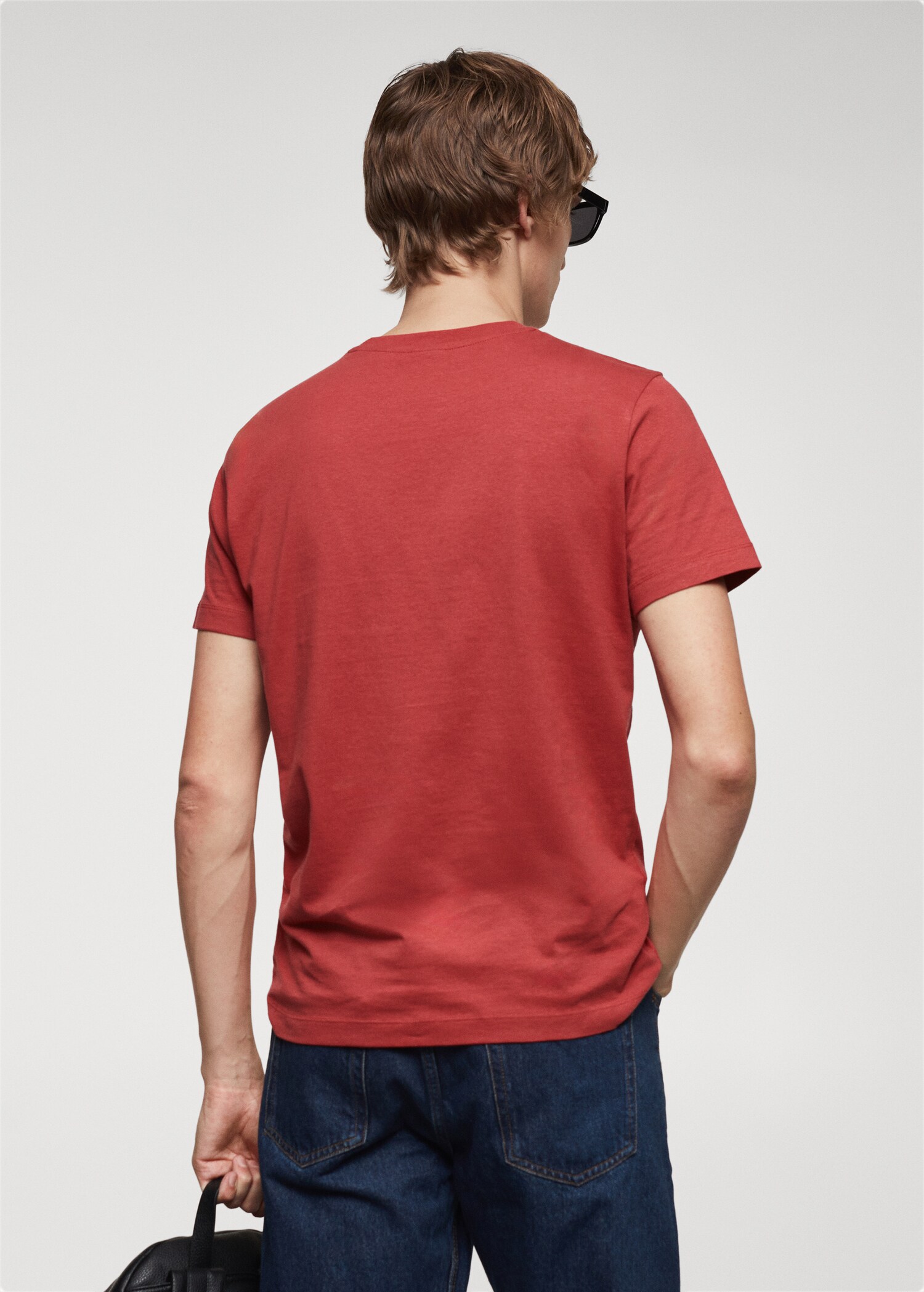 Camiseta slim fit 100% algodón - Reverso del artículo