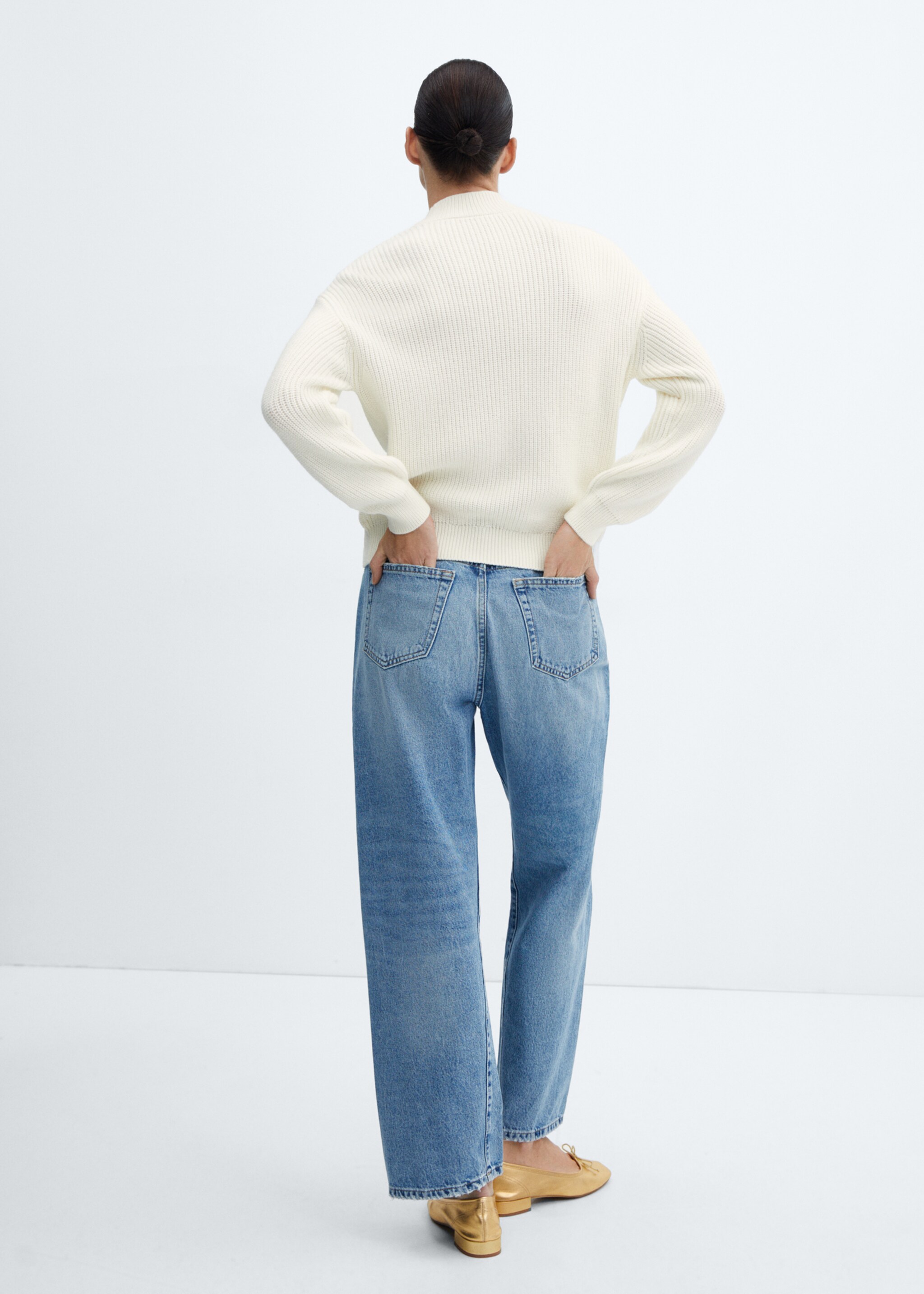 Strickpullover mit Lochmusterdetails - R&uuml;ckseite des Artikels