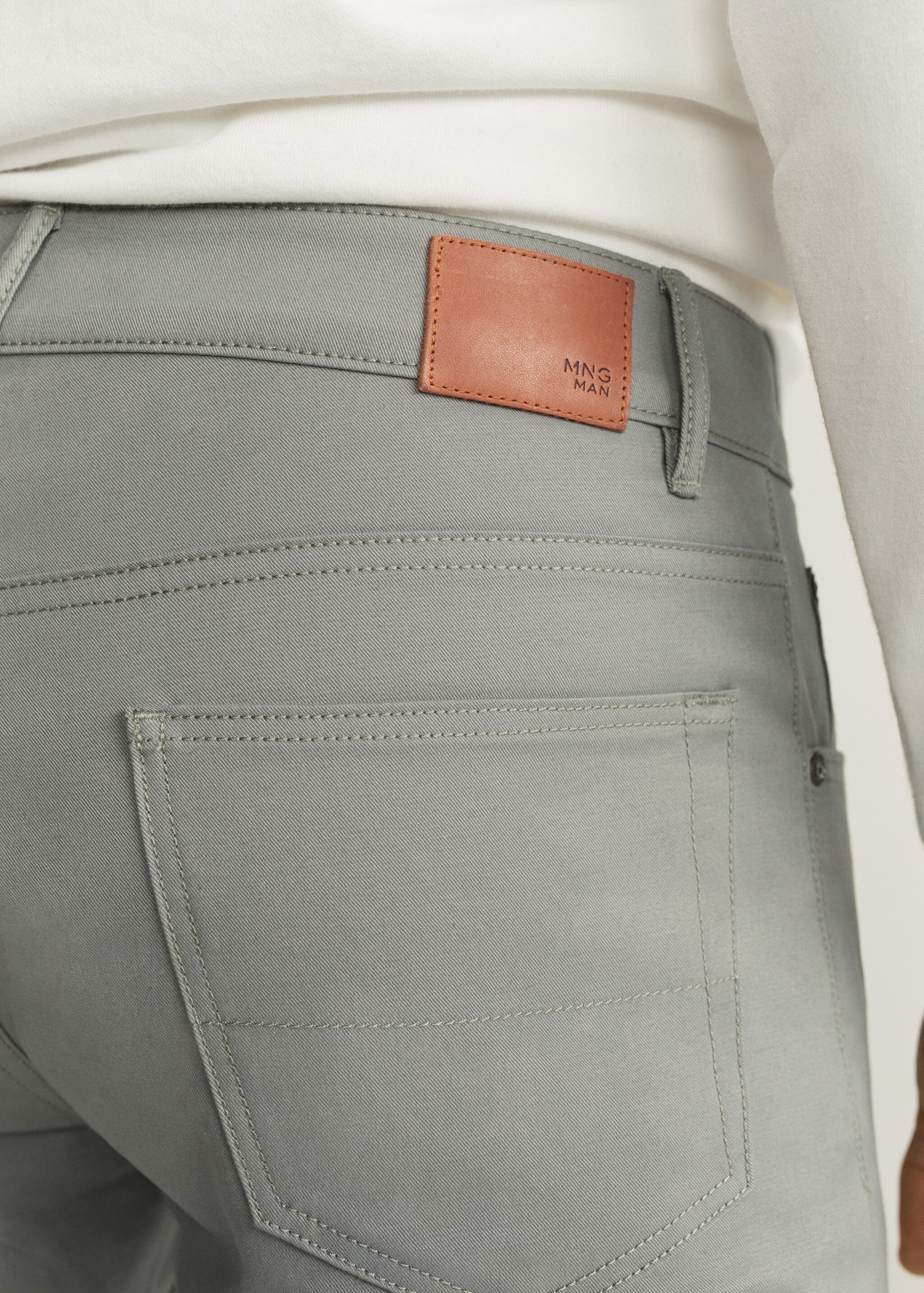 Pantalón tejanero slim fit sarga - Detalle del artículo 2