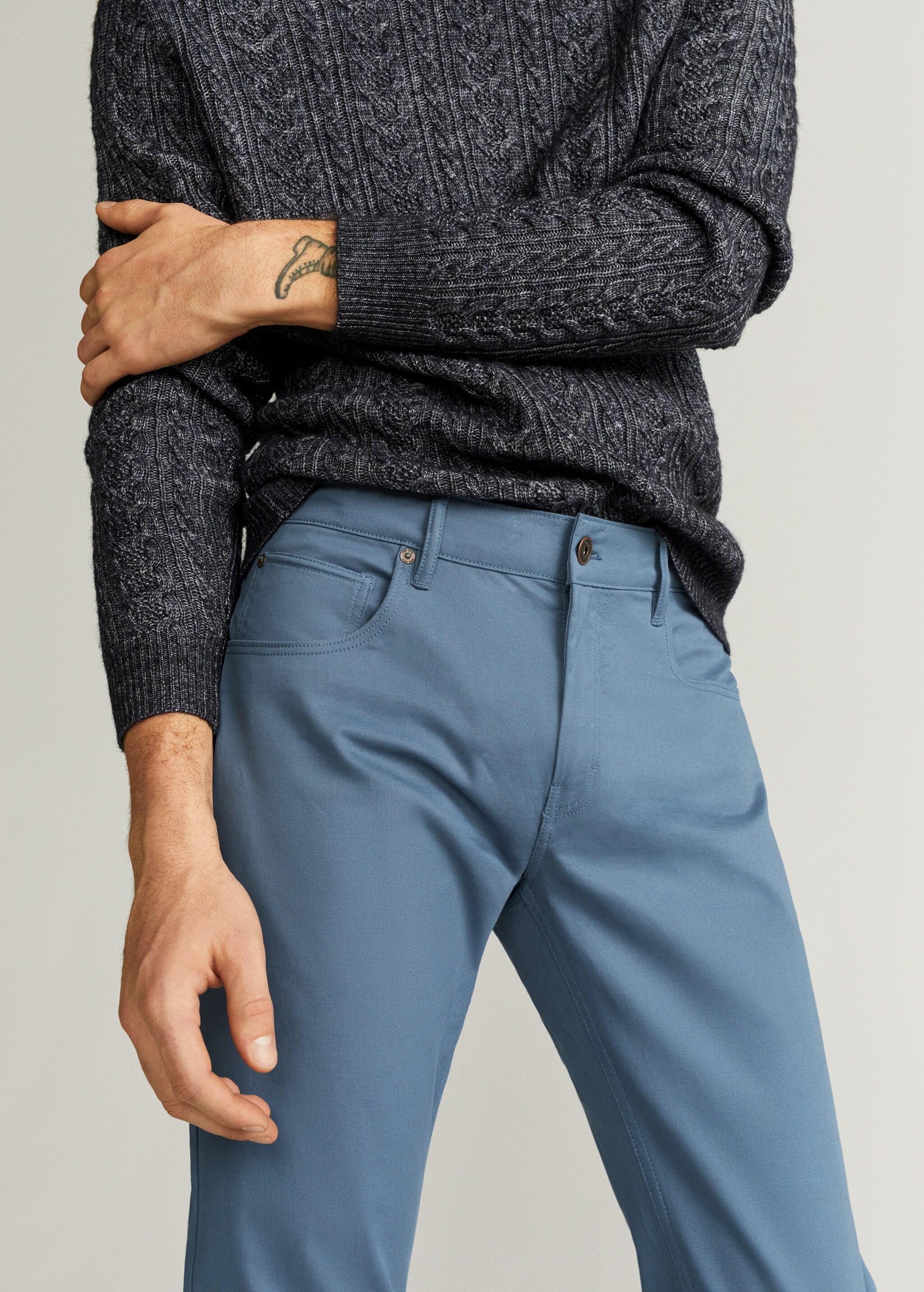 Pantalón tejanero slim fit sarga - Detalle del artículo 2