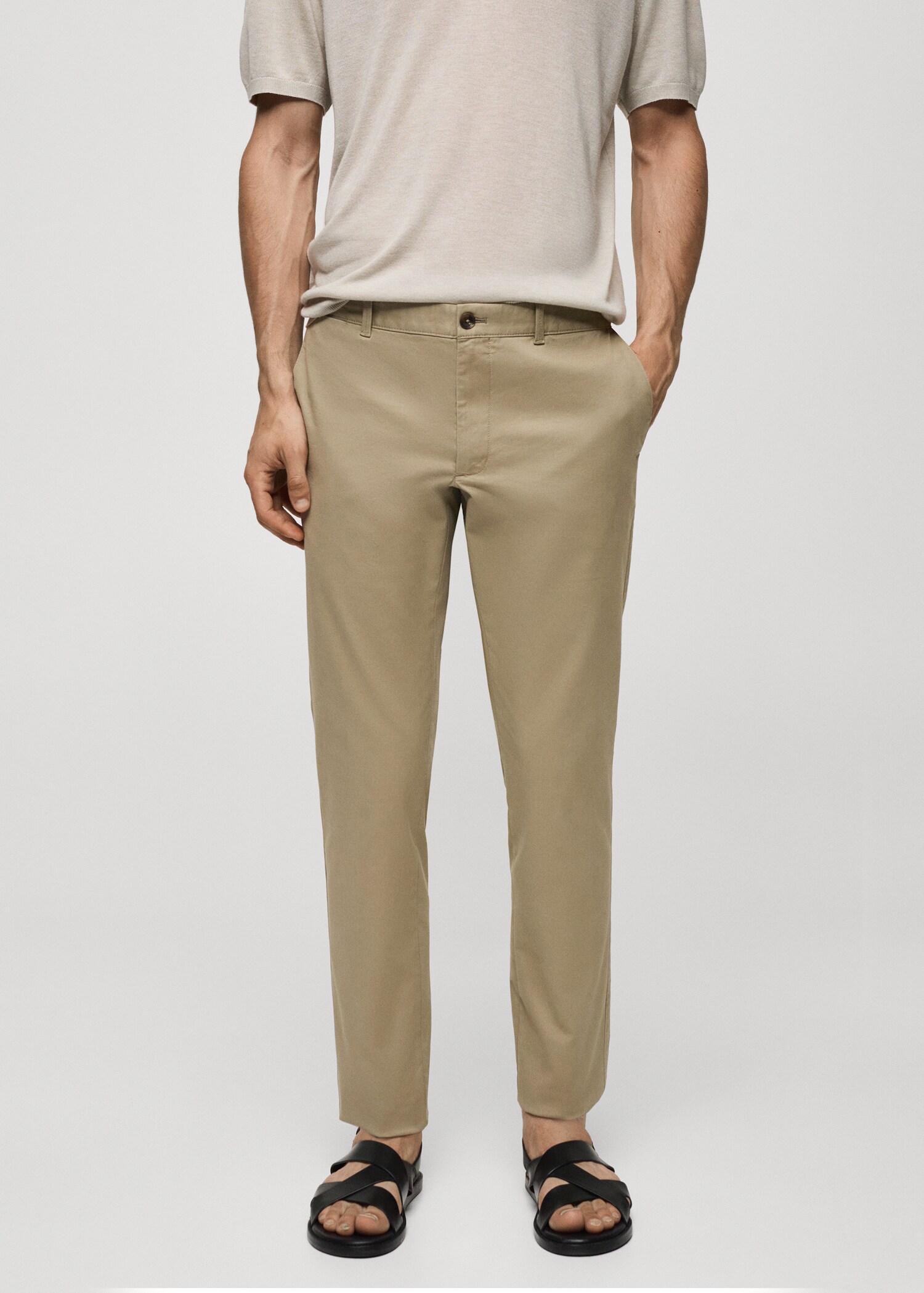 Slim Fit Twill-Chinohose - Mittlere Ansicht