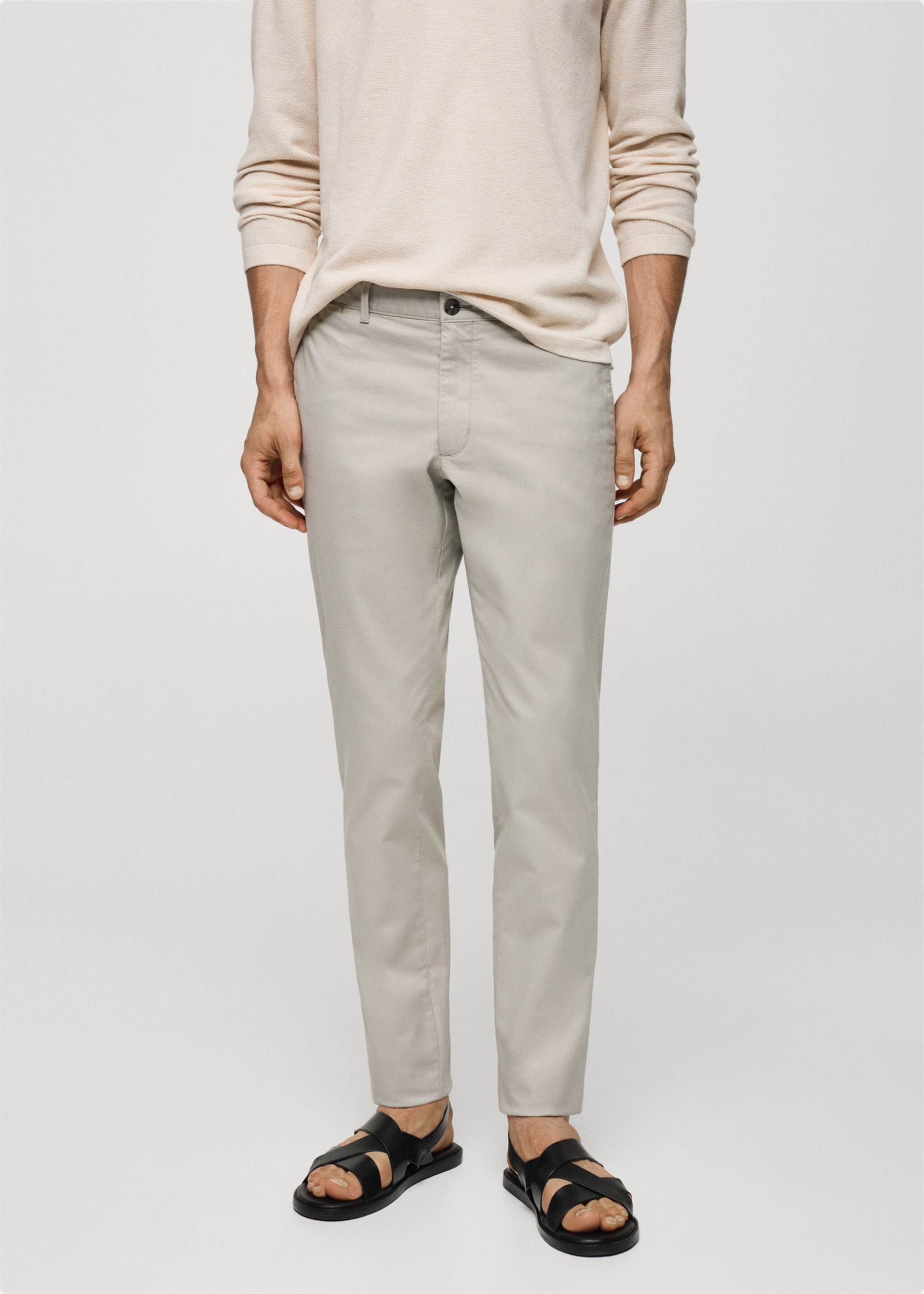 Pantalón chino slim fit sarga - Plano medio
