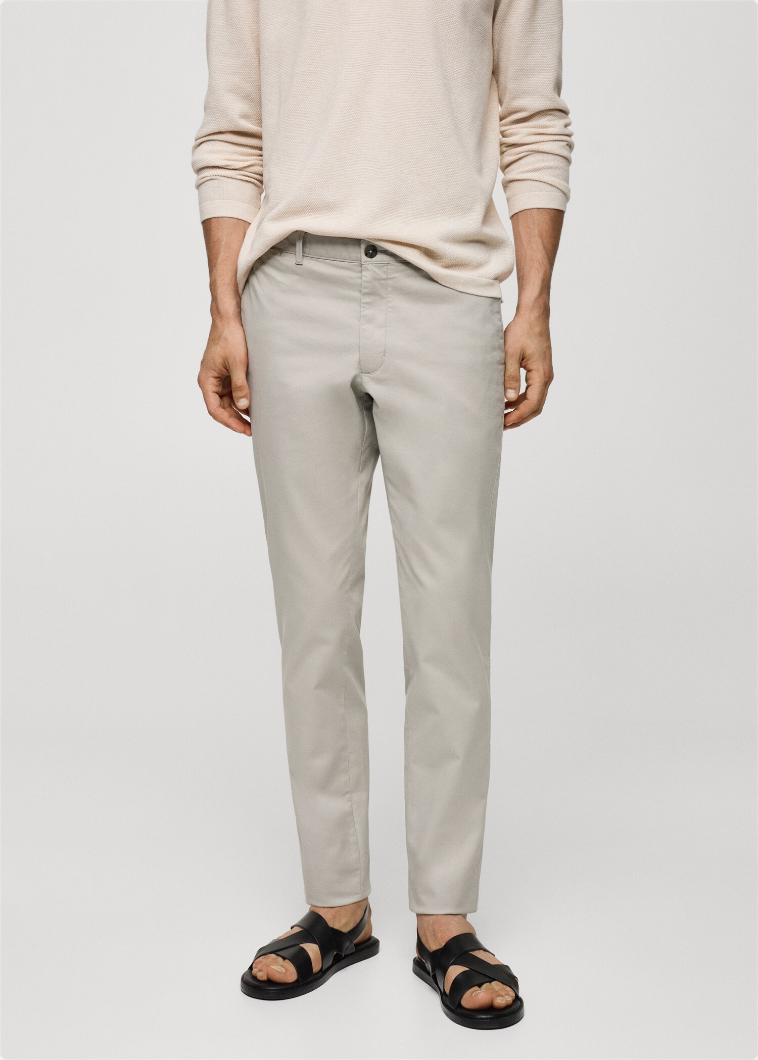 Pantalón chino slim fit sarga - Plano medio