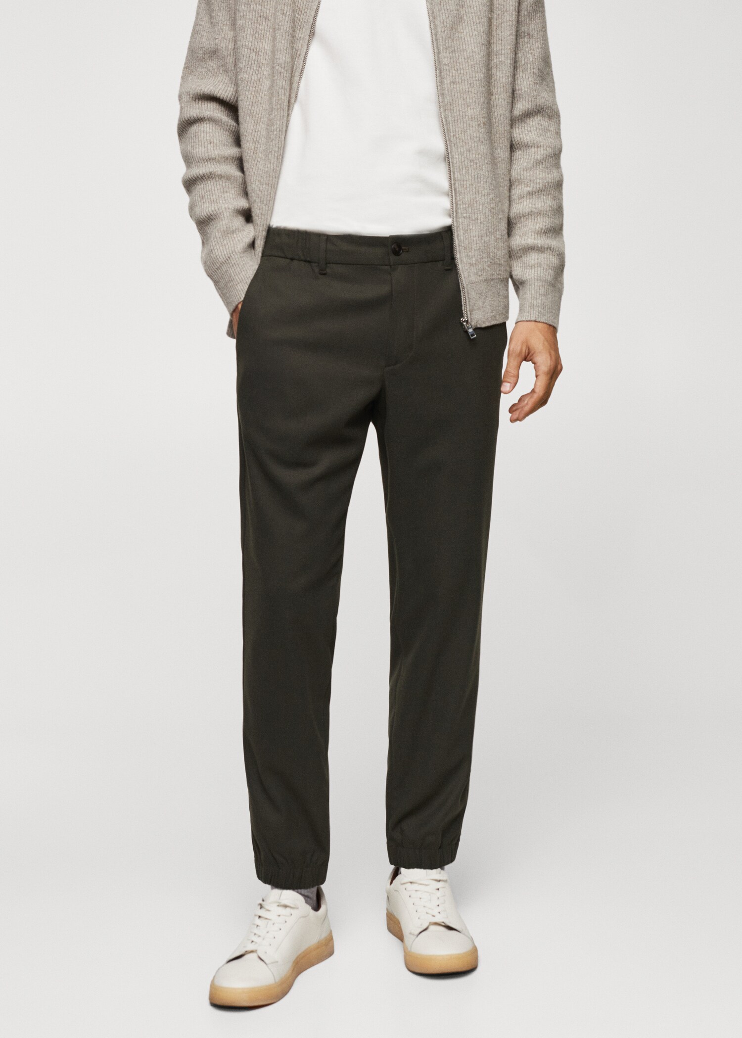 Slim-fit jogger trousers with drawstring - Medium plane