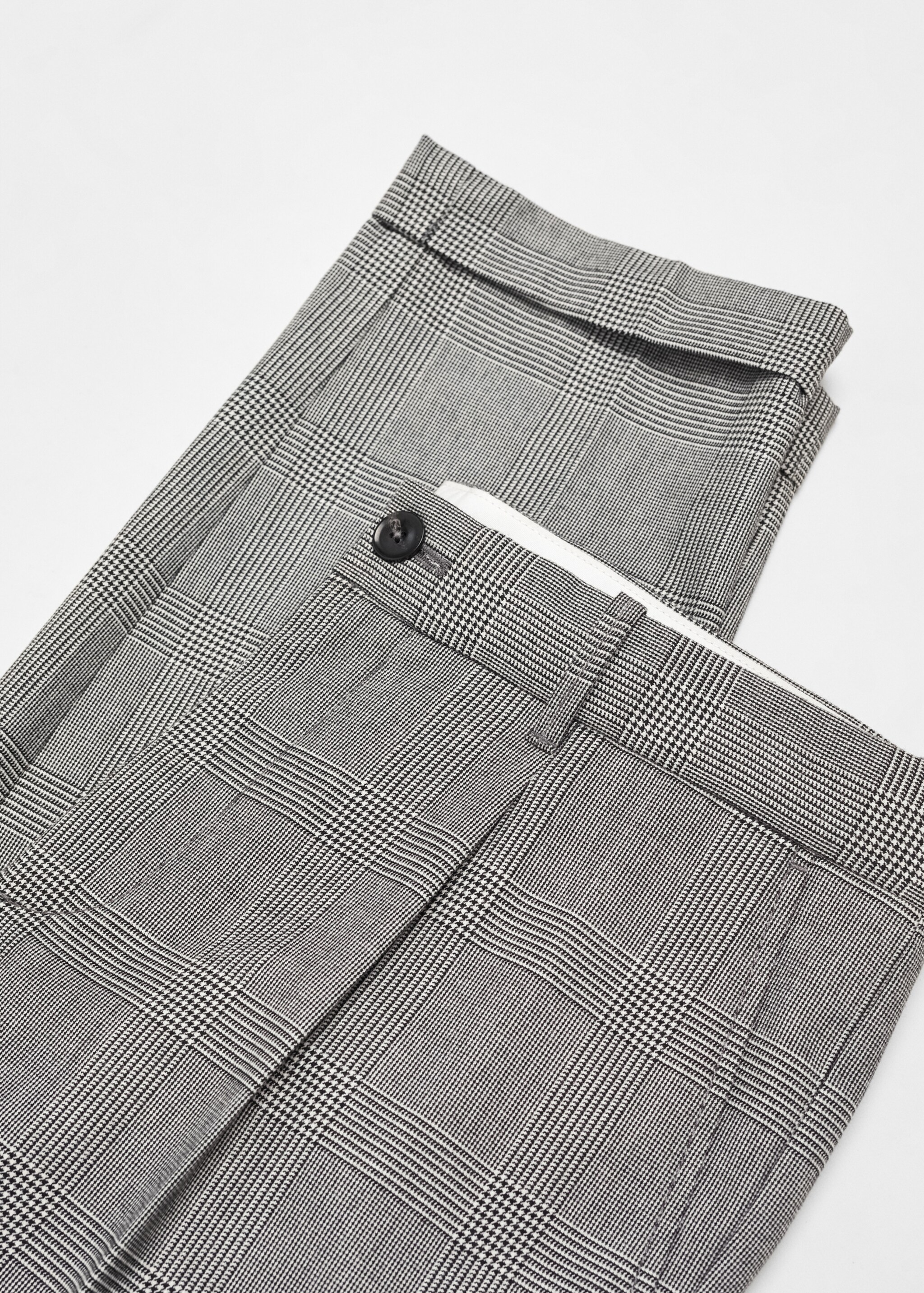 Check pleated trousers - Details of the article 8