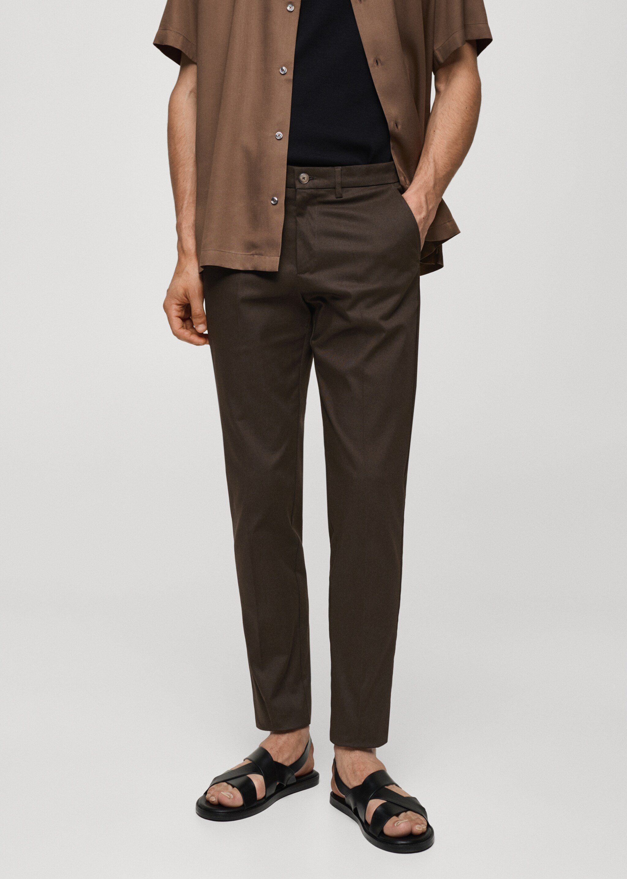 Slim fit chino trousers - Medium plane, Chocolate. Ref: 67000657-00.