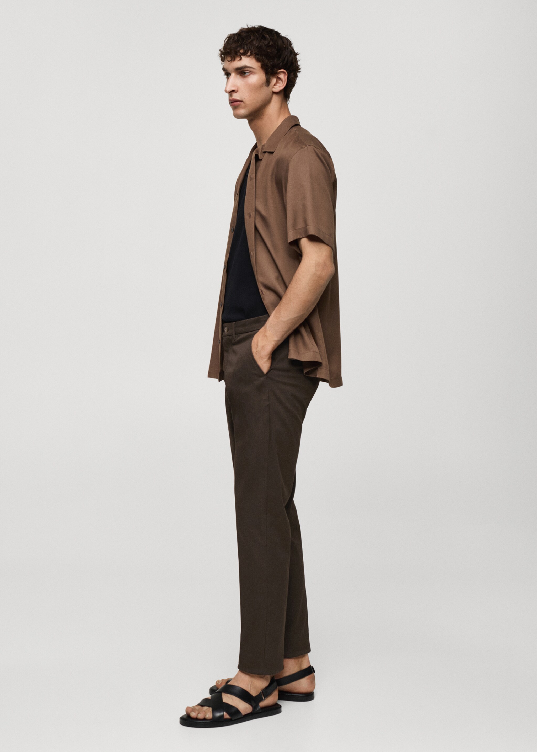 Slim fit chino trousers - Details of the article 2, Chocolate. Ref: 67000657-00.