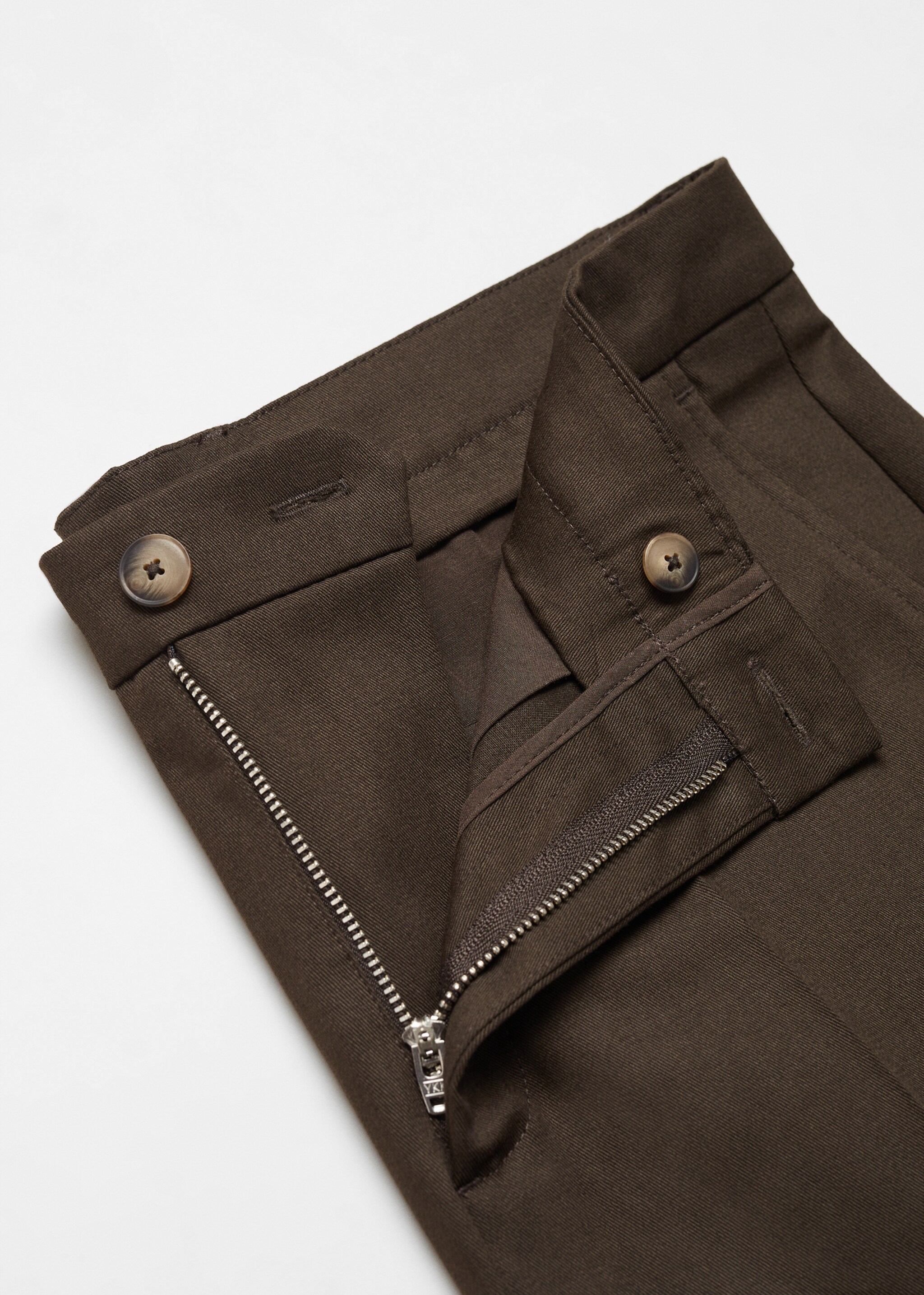 Slim fit chino trousers - Details of the article 8, Chocolate. Ref: 67000657-00.