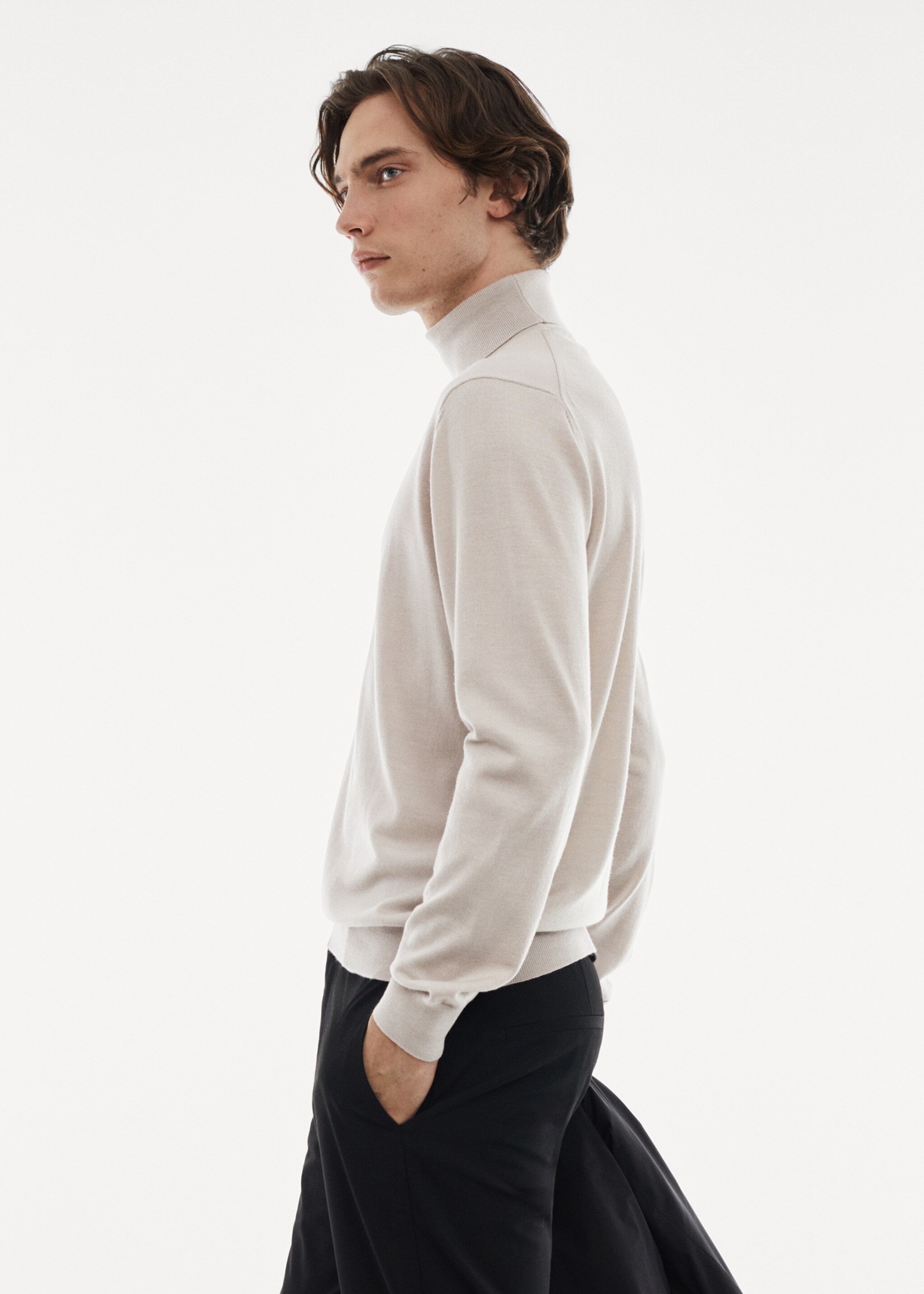 100% merino wool turtleneck sweater - Details of the article 2