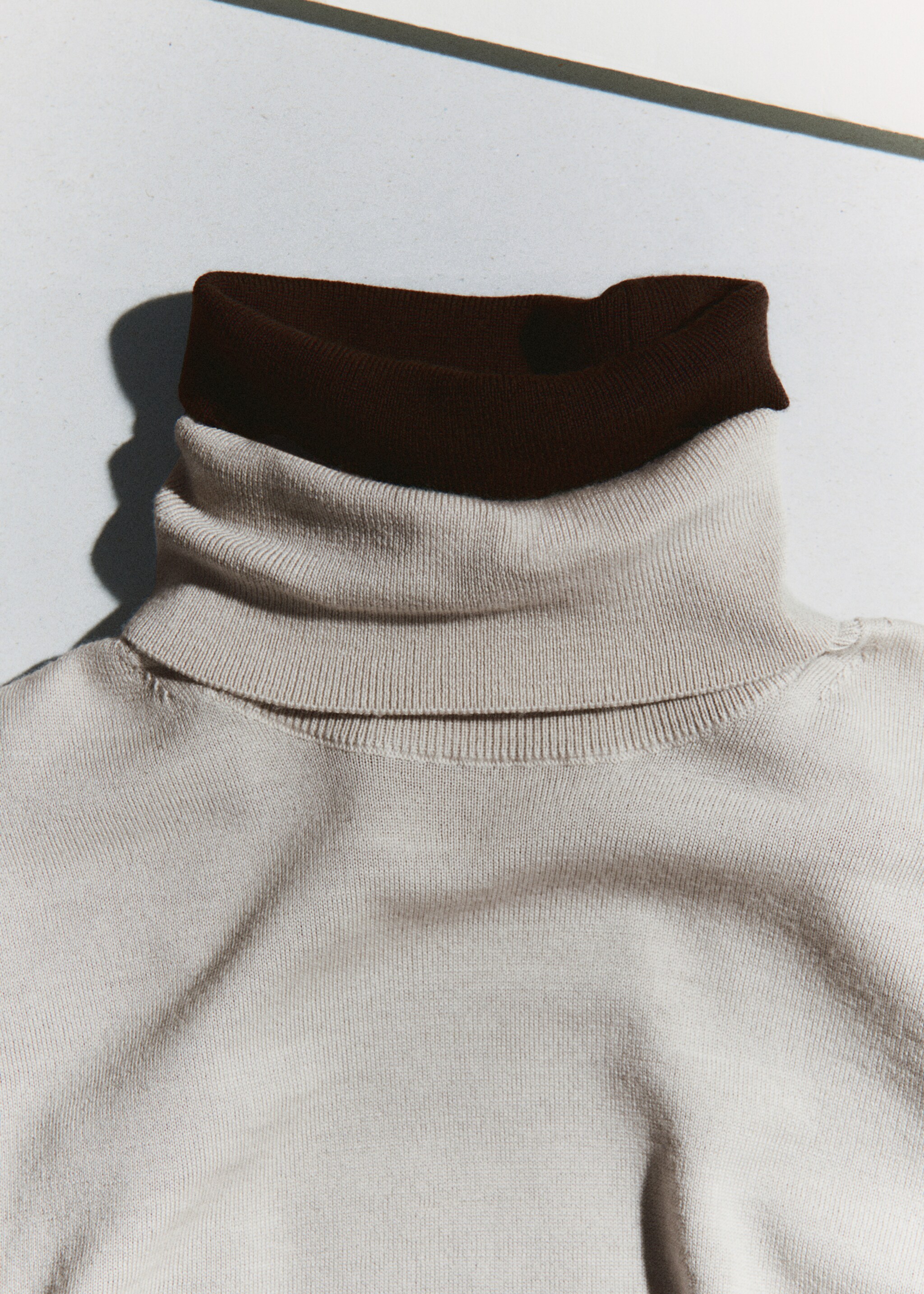 100% merino wool turtleneck sweater - Details of the article 5